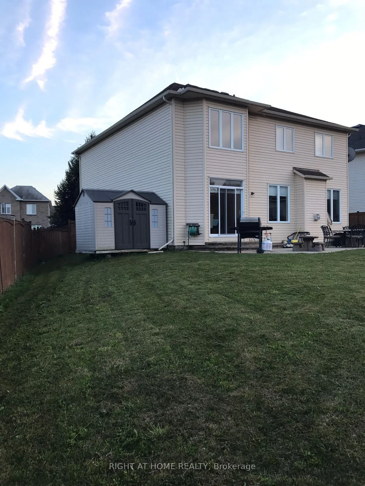 Photo 31 of 129 Rocky Hill Drive, Ottawa, Barrhaven - Strandherd — HOMEH