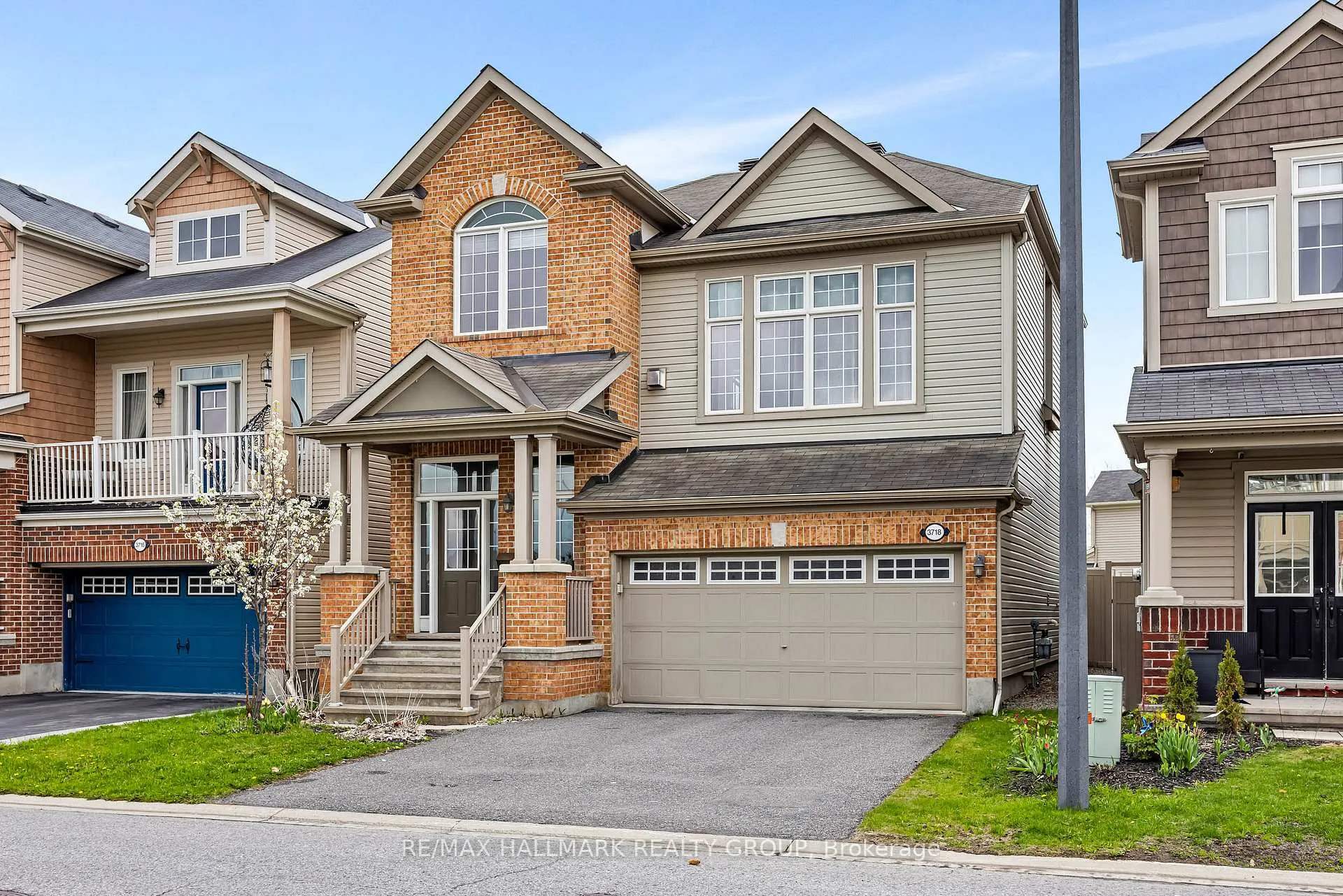 Front of 3718 Riverbreeze Street