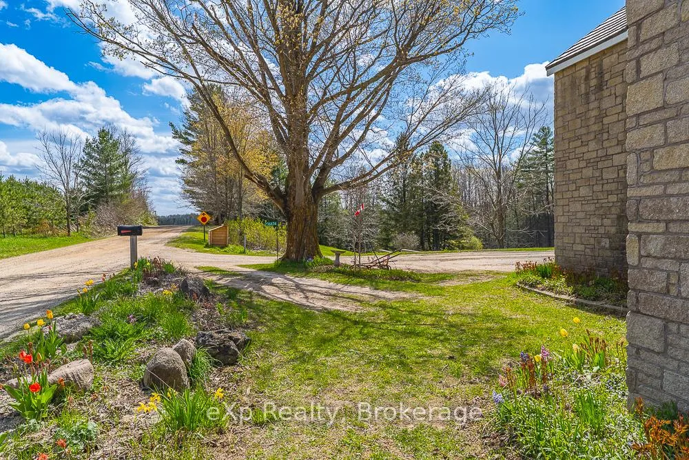 Photo 3 of 236636 Concession 2a, Chatsworth — HOMEH