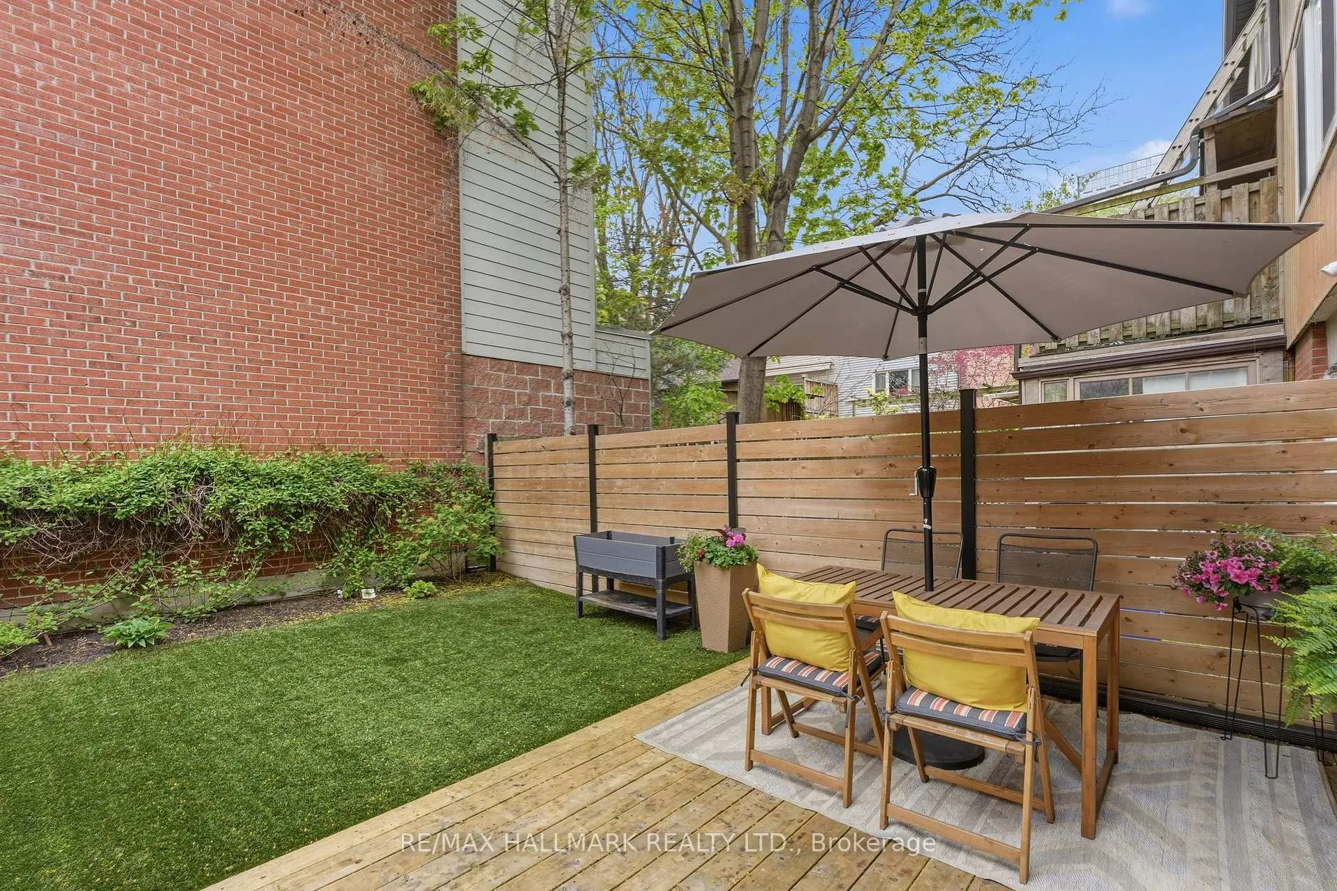 Photo 28 of 26 Longboat Avenue, Toronto, Waterfront Communities — HOMEH