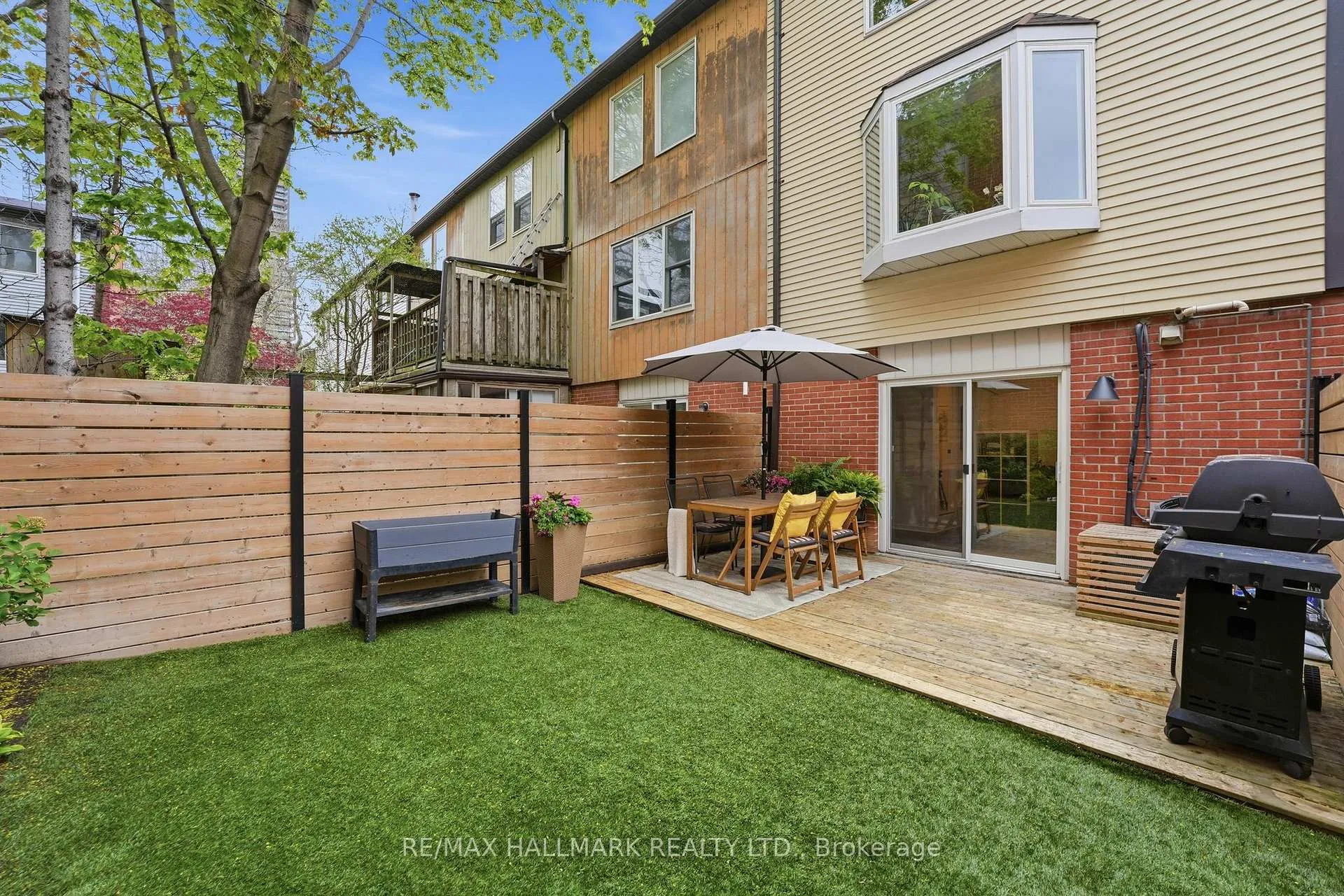 Photo 30 of 26 Longboat Avenue, Toronto, Waterfront Communities — HOMEH