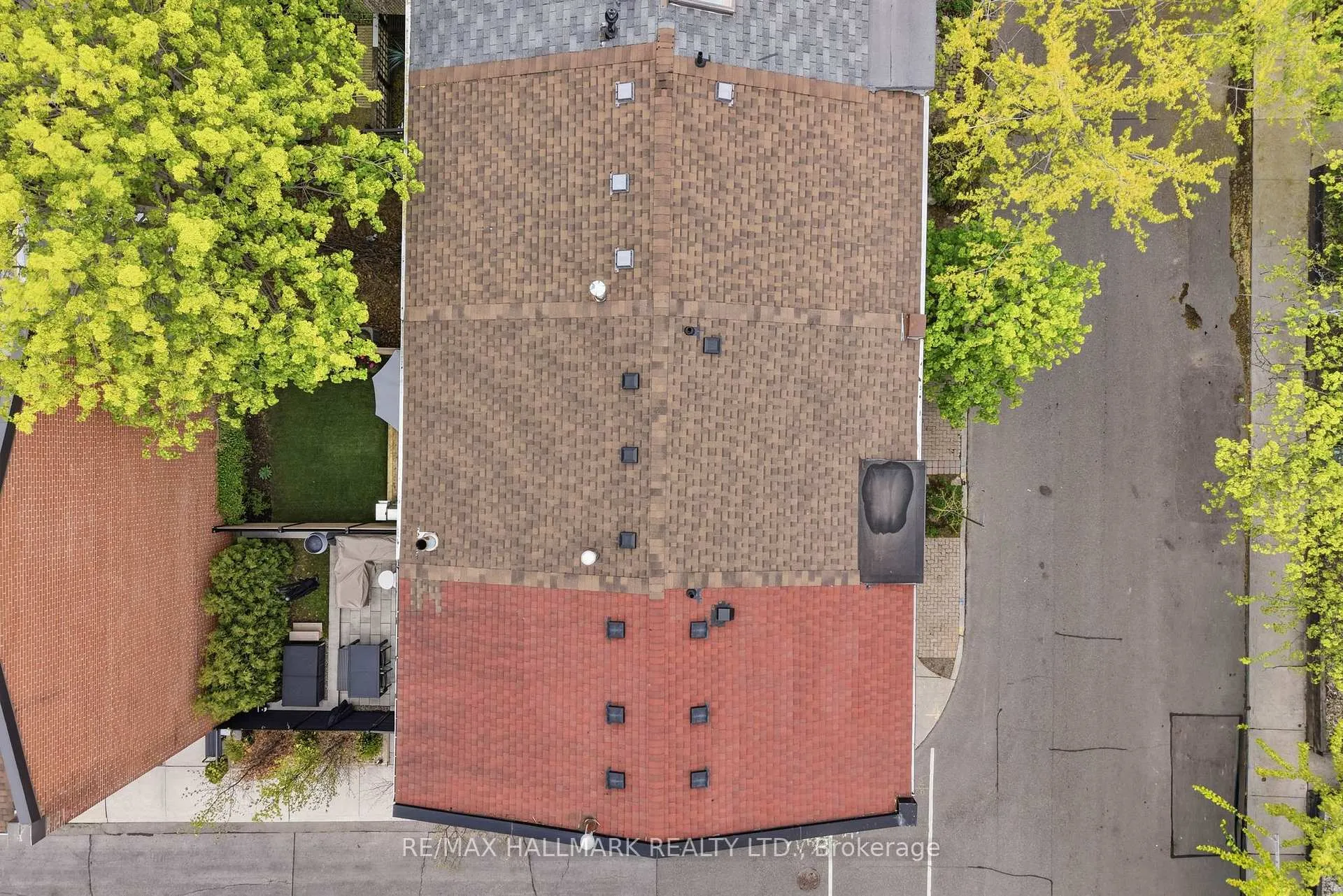 Photo 36 of 26 Longboat Avenue, Toronto, Waterfront Communities — HOMEH