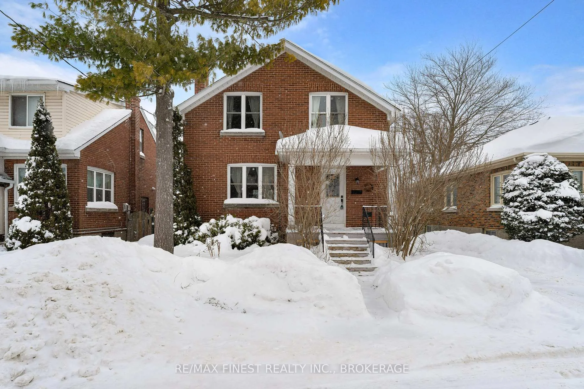 Photo 1 of 55 Lansdowne Street, Kingston, East of Sir John A. Blvd — HOMEH