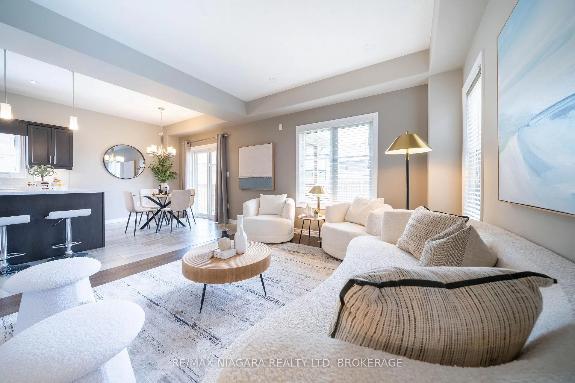 Photo 10 of 9385 Eagle Ridge Drive, Niagara Falls, Forestview — HOMEH