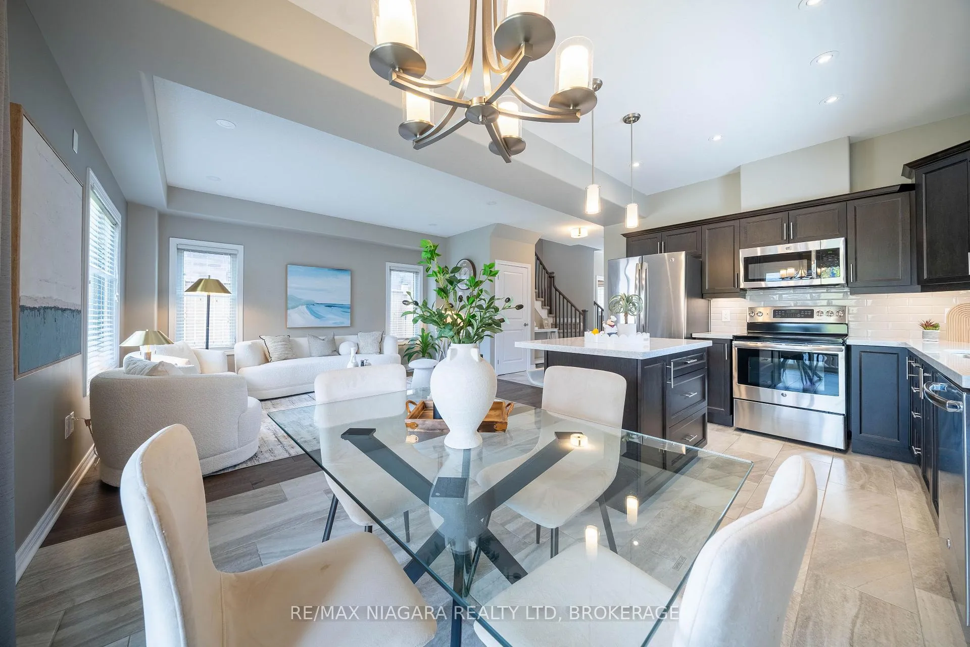 Photo 19 of 9385 Eagle Ridge Drive, Niagara Falls, Forestview — HOMEH
