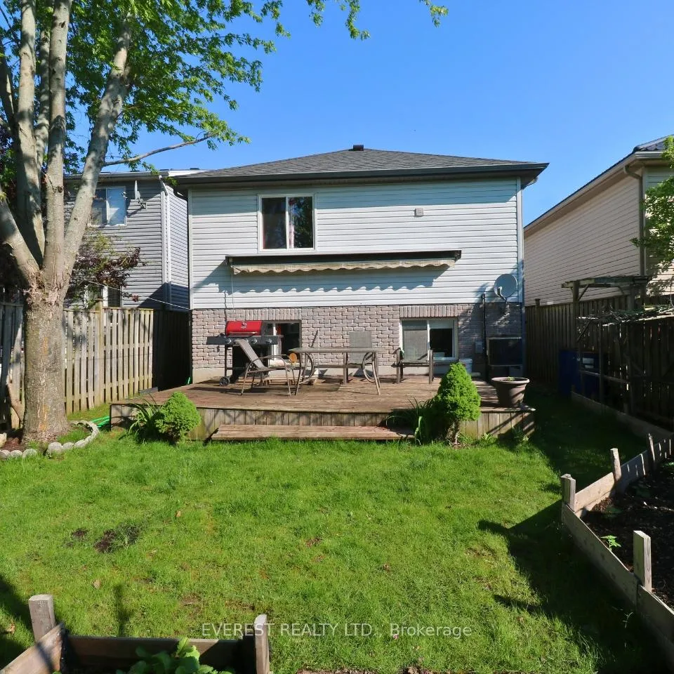 Photo 22 of 949 Marigold Street, London, North C — HOMEH