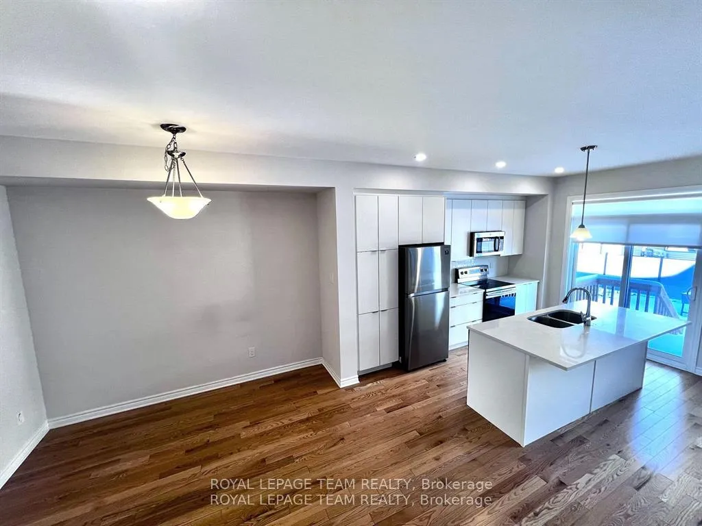 Photo 4 of 260 Tim Sheehan Place, Ottawa, Kanata - Emerald Meadows/Trailwest — HOMEH