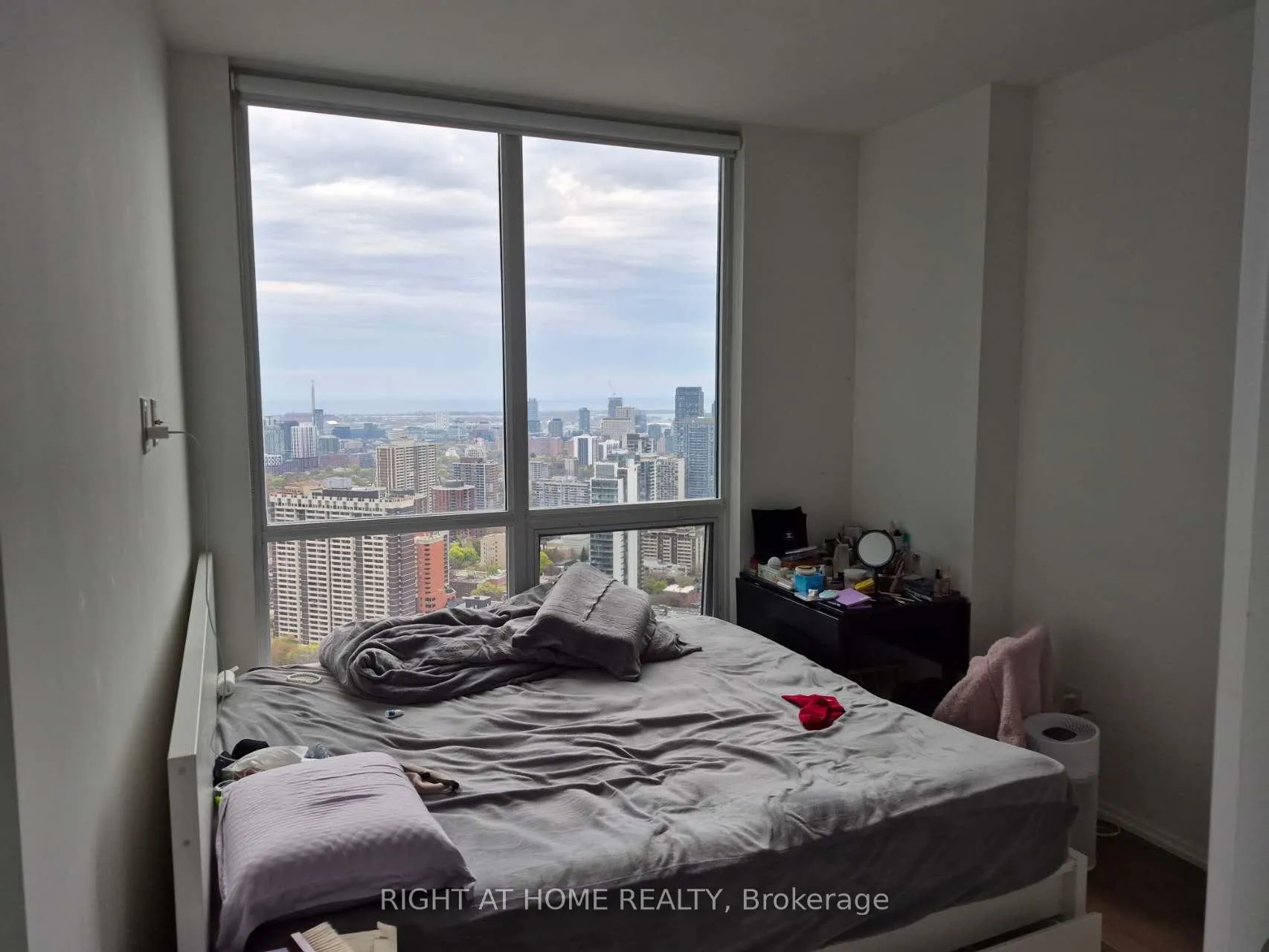 Photo 31 of Unit 4712, 45 Charles Street E, Toronto, Church-Yonge Corridor — HOMEH