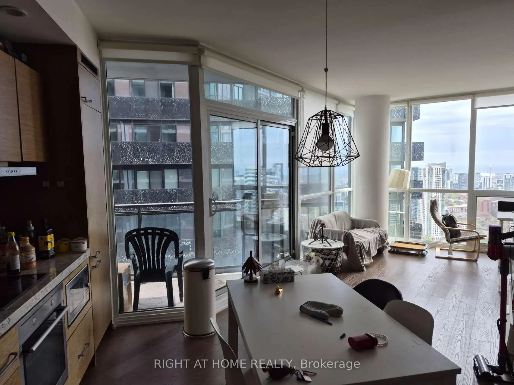 Photo 33 of Unit 4712, 45 Charles Street E, Toronto, Church-Yonge Corridor — HOMEH