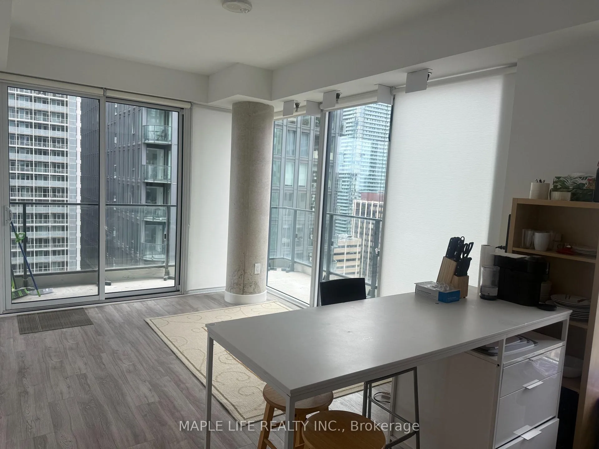 Photo 5 of Unit 2302, 77 Shuter Street, Toronto, Church-Yonge Corridor — HOMEH