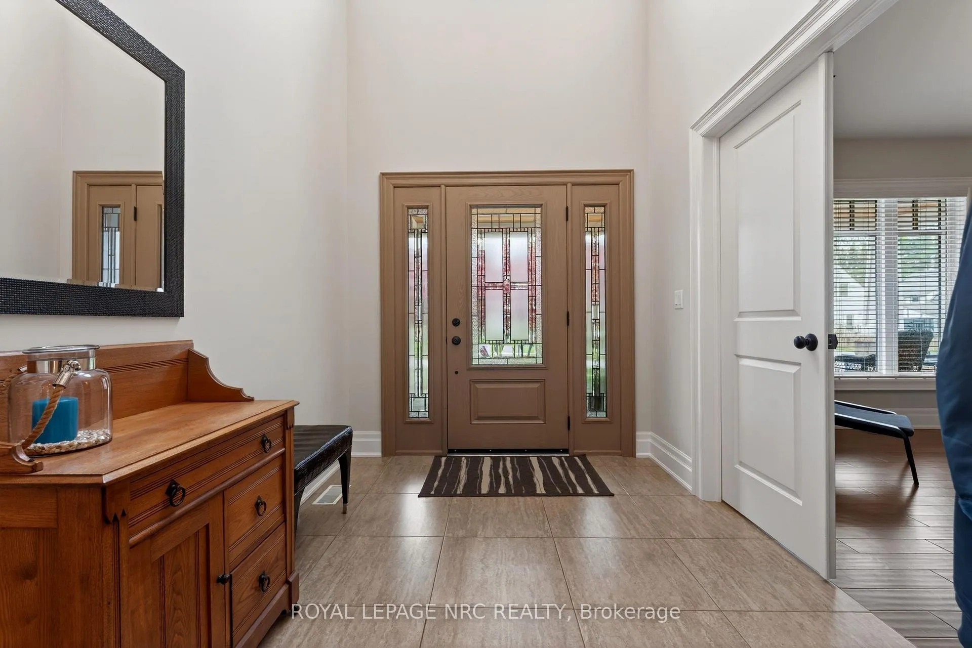 Photo 5 of 22A John Street, St. Catharines, Port Dalhousie — HOMEH