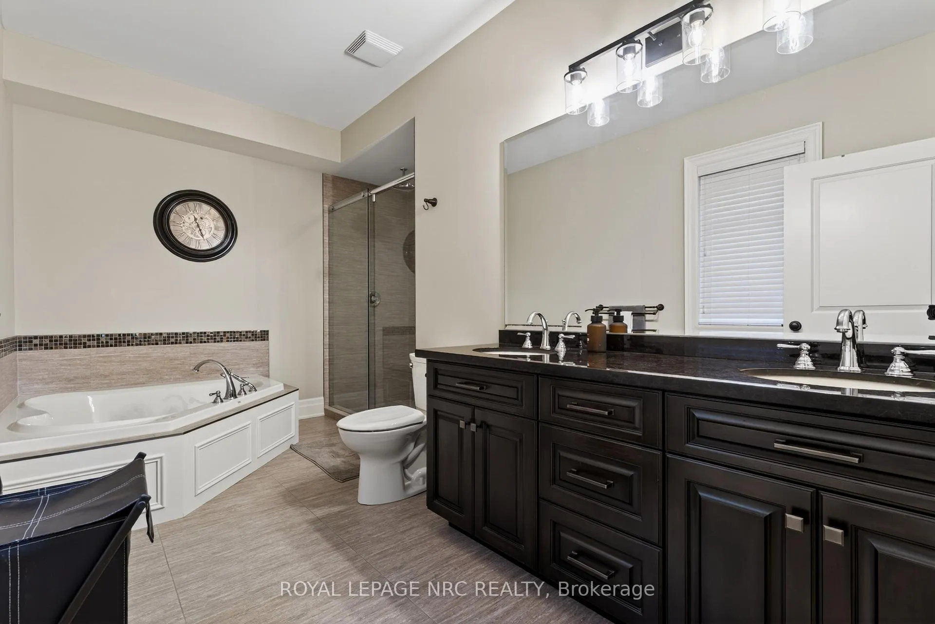 Photo 8 of 22A John Street, St. Catharines, Port Dalhousie — HOMEH