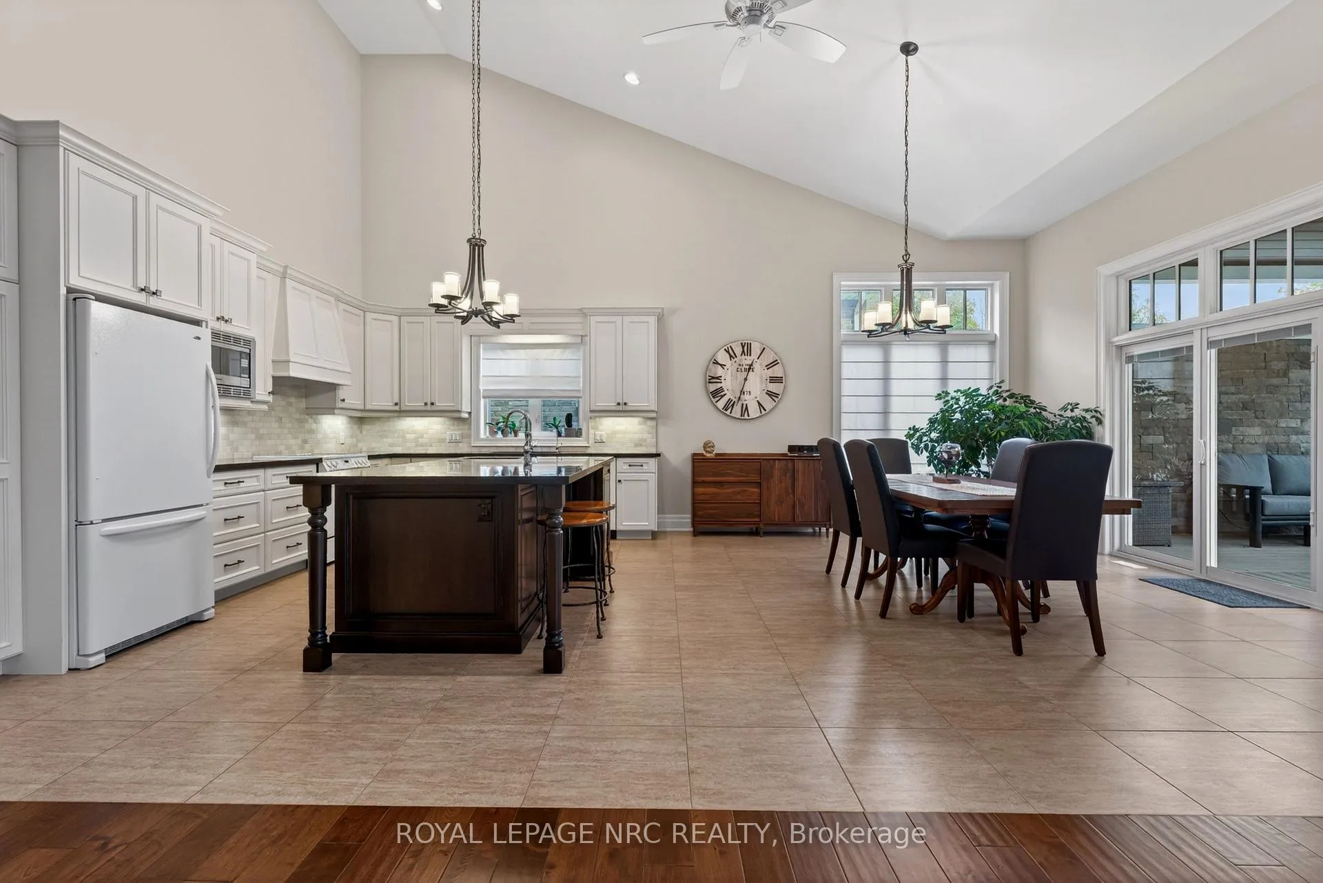 Photo 12 of 22A John Street, St. Catharines, Port Dalhousie — HOMEH