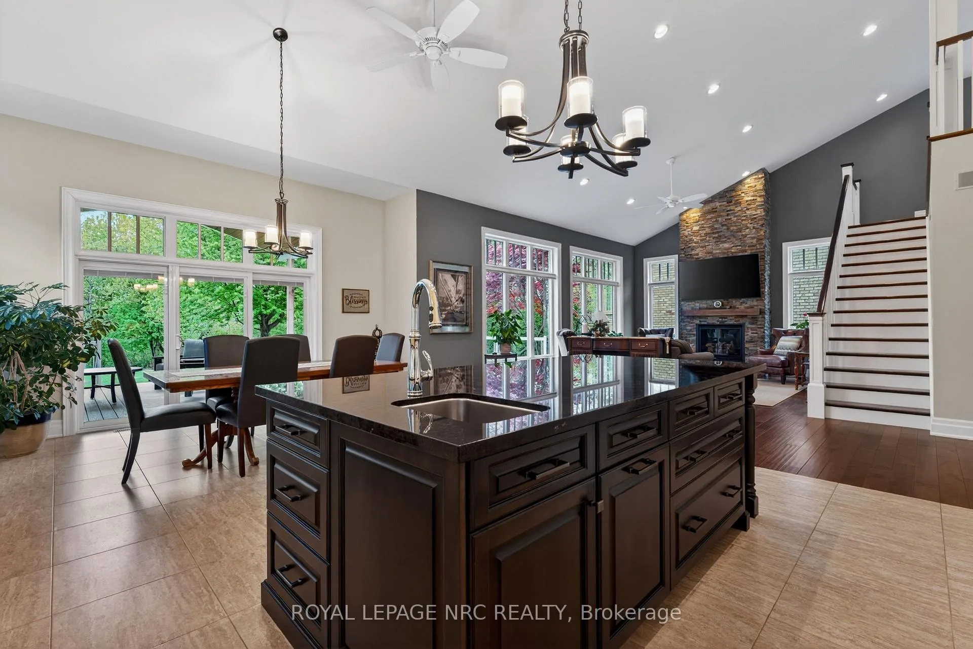 Photo 15 of 22A John Street, St. Catharines, Port Dalhousie — HOMEH