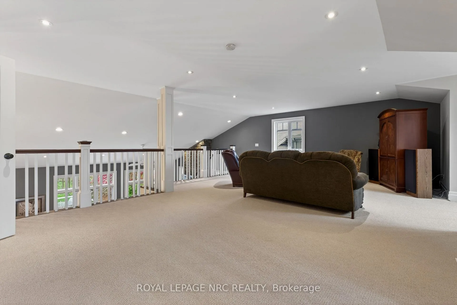 Photo 23 of 22A John Street, St. Catharines, Port Dalhousie — HOMEH