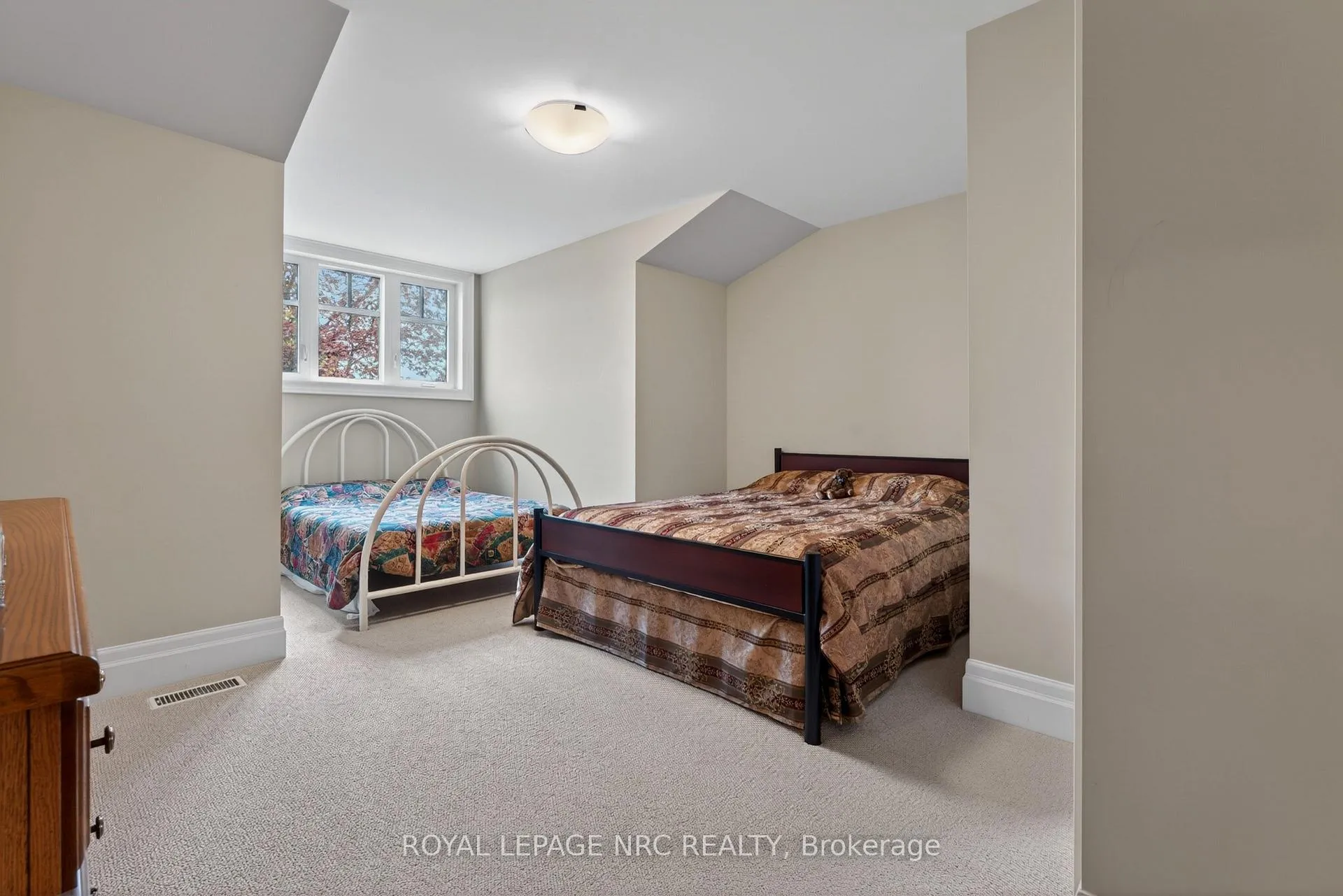 Photo 24 of 22A John Street, St. Catharines, Port Dalhousie — HOMEH