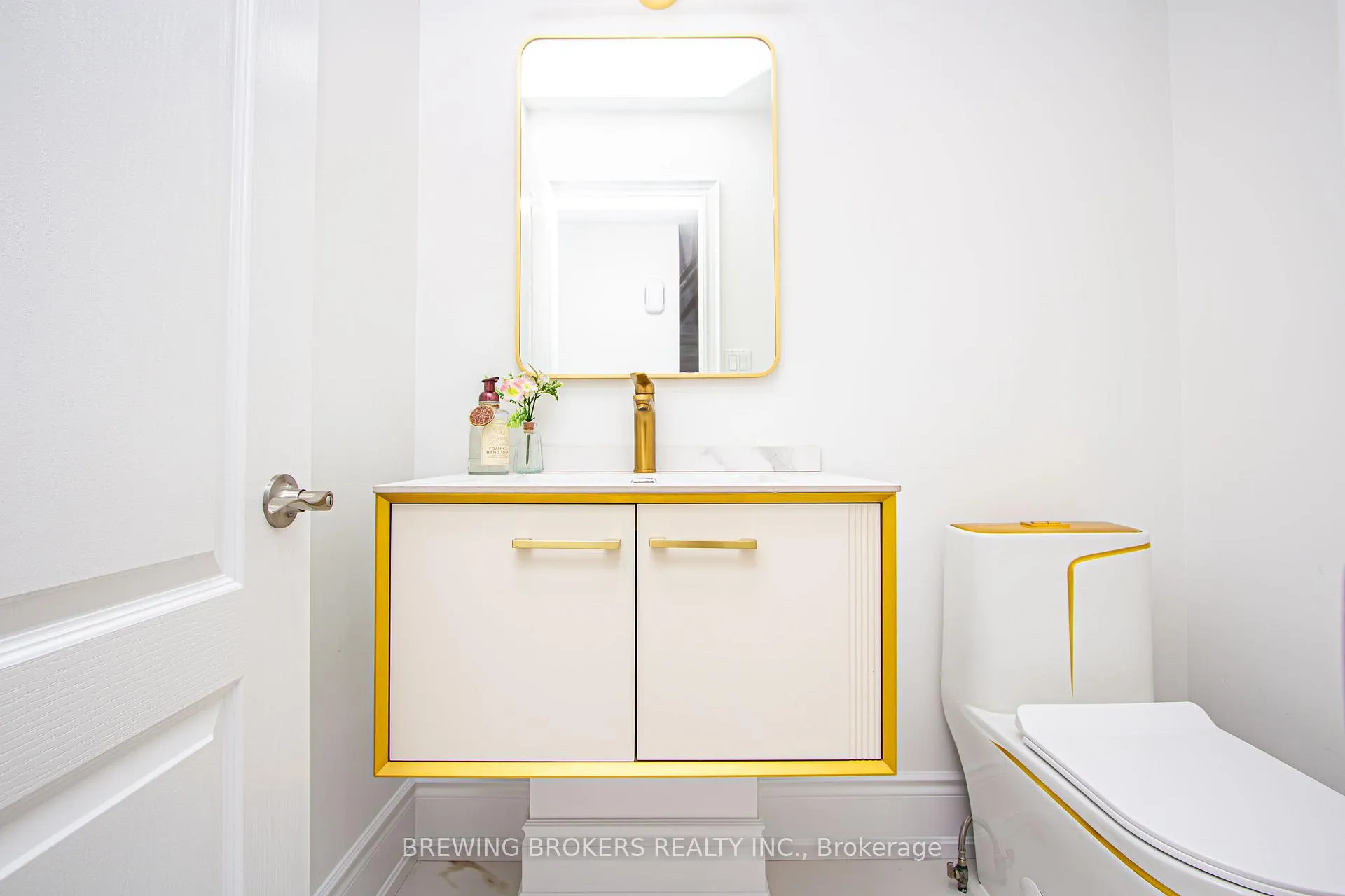 Photo 18 of 63 Marita Place, Vaughan, Glen Shields — HOMEH