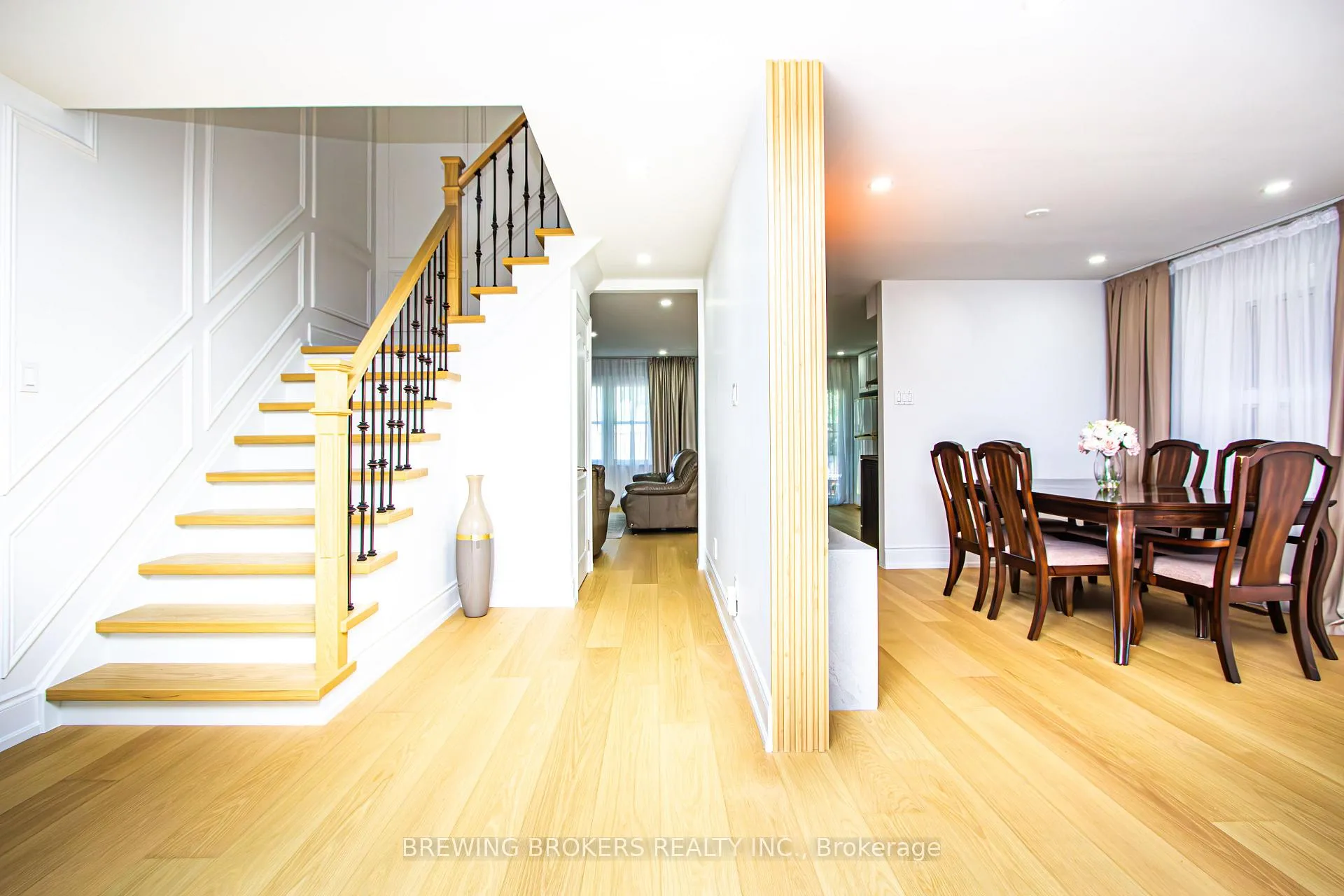 Photo 19 of 63 Marita Place, Vaughan, Glen Shields — HOMEH