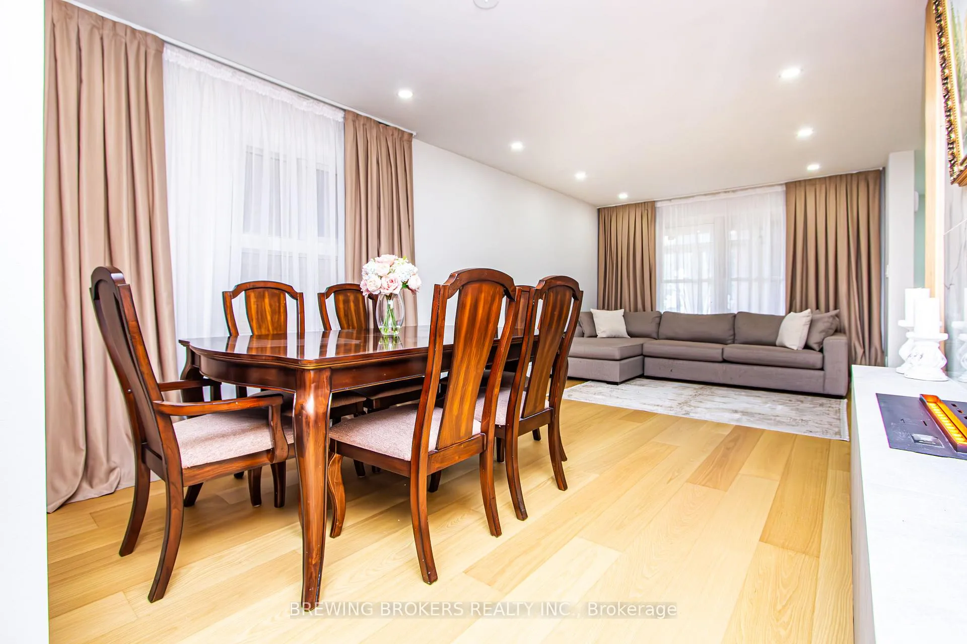 Photo 24 of 63 Marita Place, Vaughan, Glen Shields — HOMEH