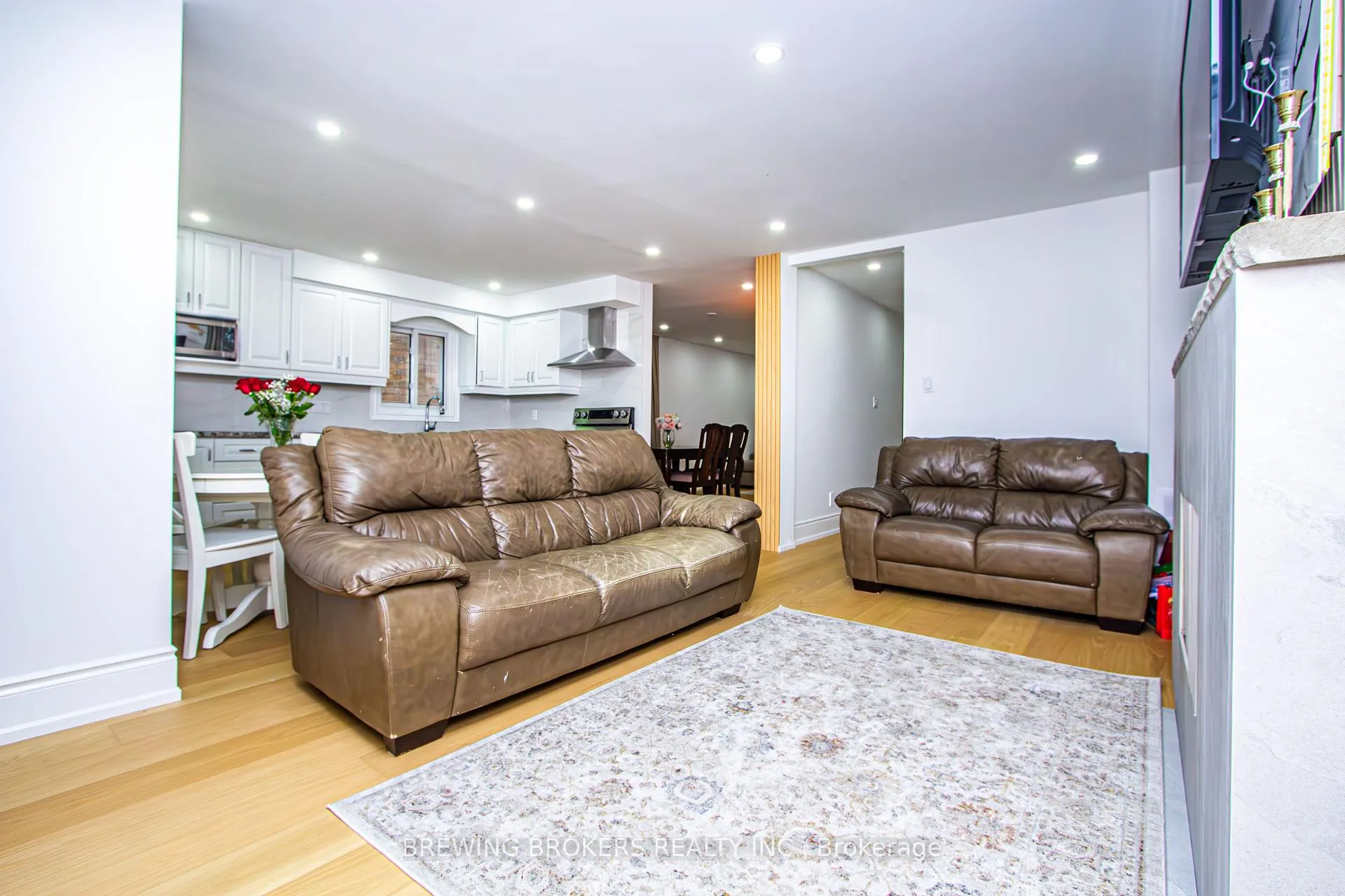 Photo 34 of 63 Marita Place, Vaughan, Glen Shields — HOMEH
