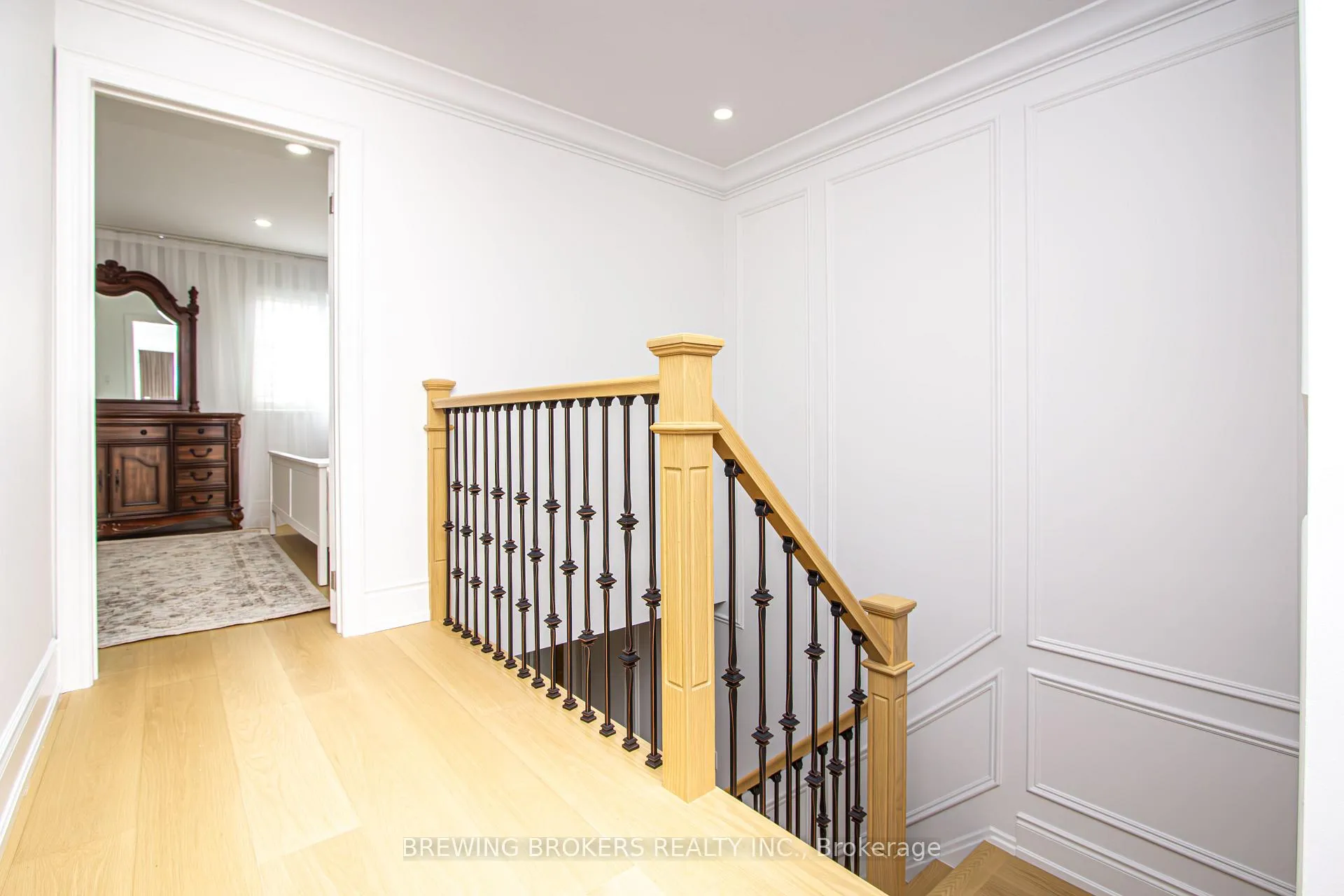 Photo 45 of 63 Marita Place, Vaughan, Glen Shields — HOMEH