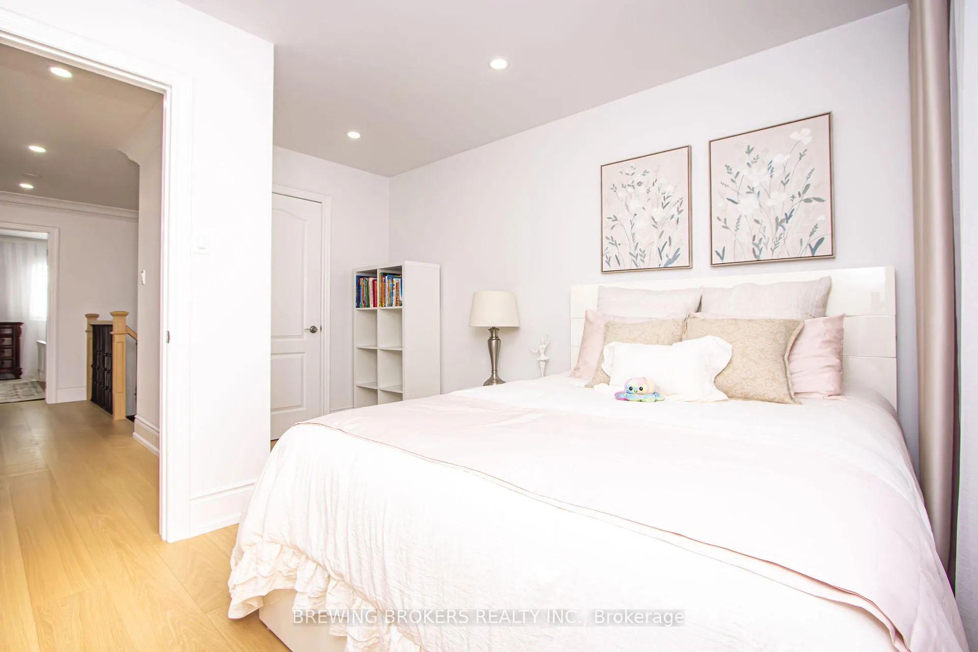 Photo 49 of 63 Marita Place, Vaughan, Glen Shields — HOMEH