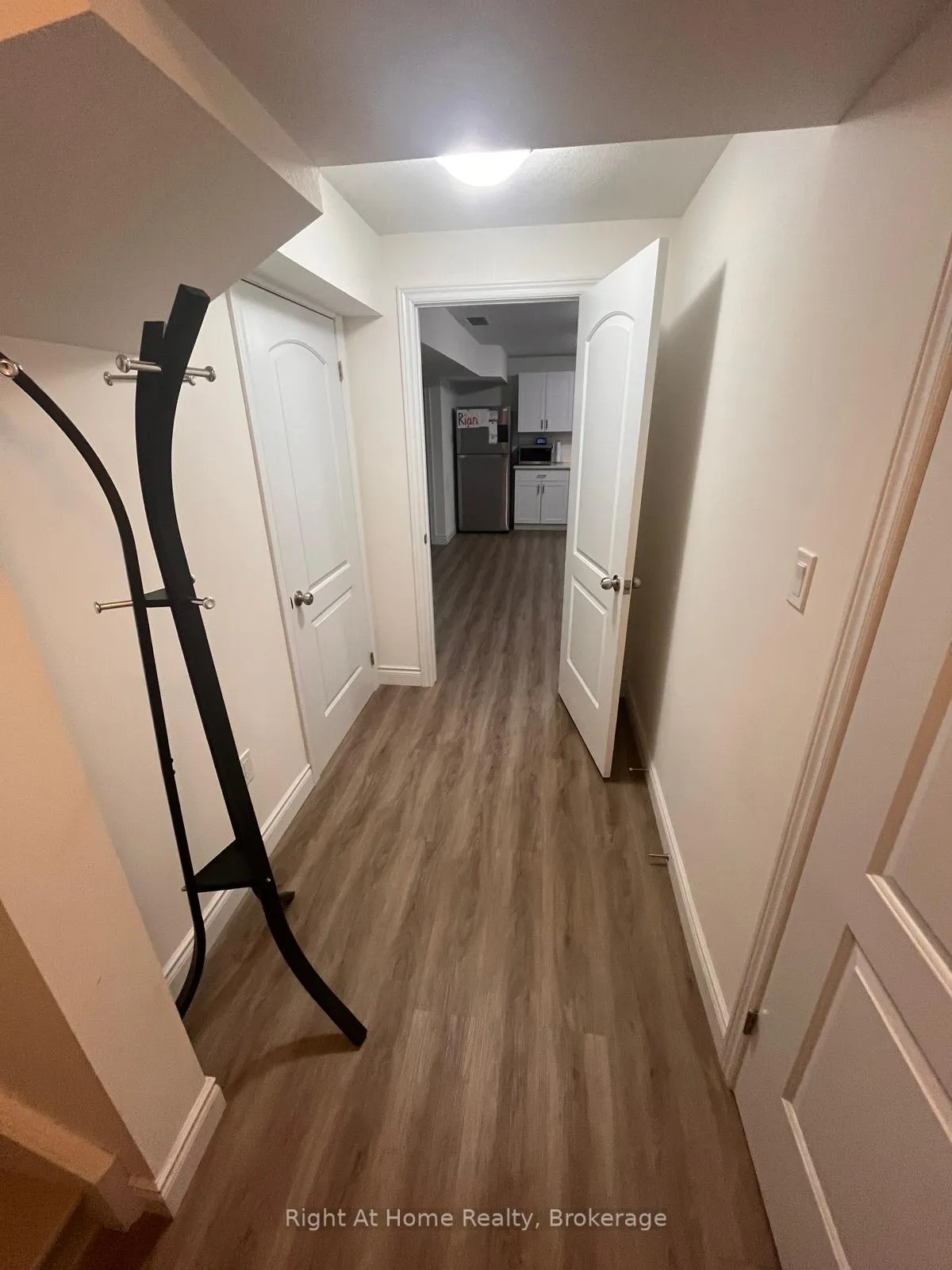 Photo 7 of 222 Ladyslipper Drive, Waterloo — HOMEH