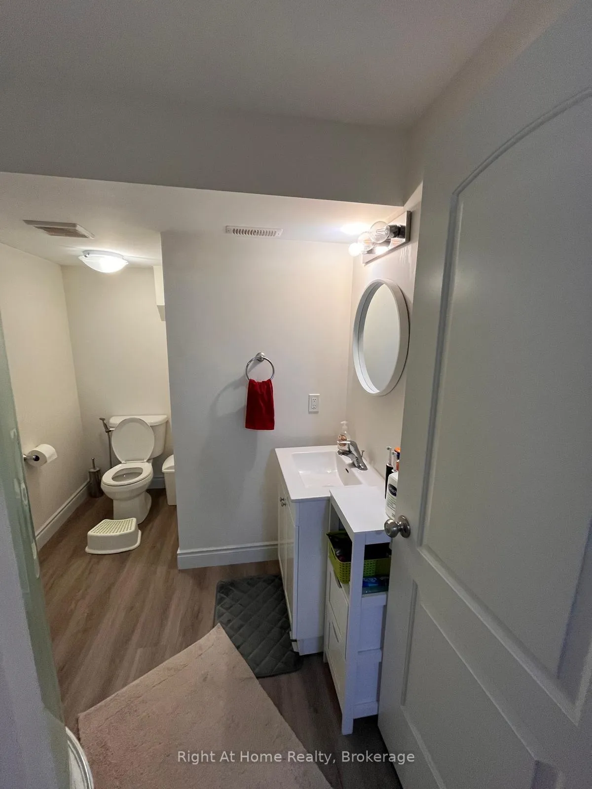 Photo 11 of 222 Ladyslipper Drive, Waterloo — HOMEH
