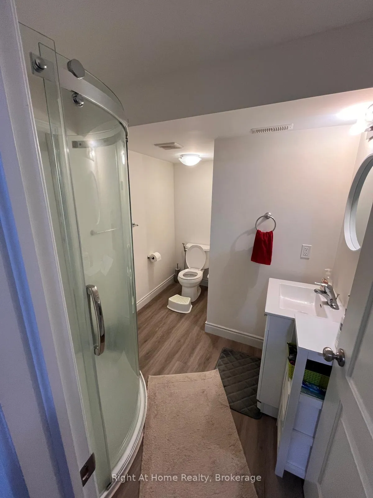 Photo 12 of 222 Ladyslipper Drive, Waterloo — HOMEH