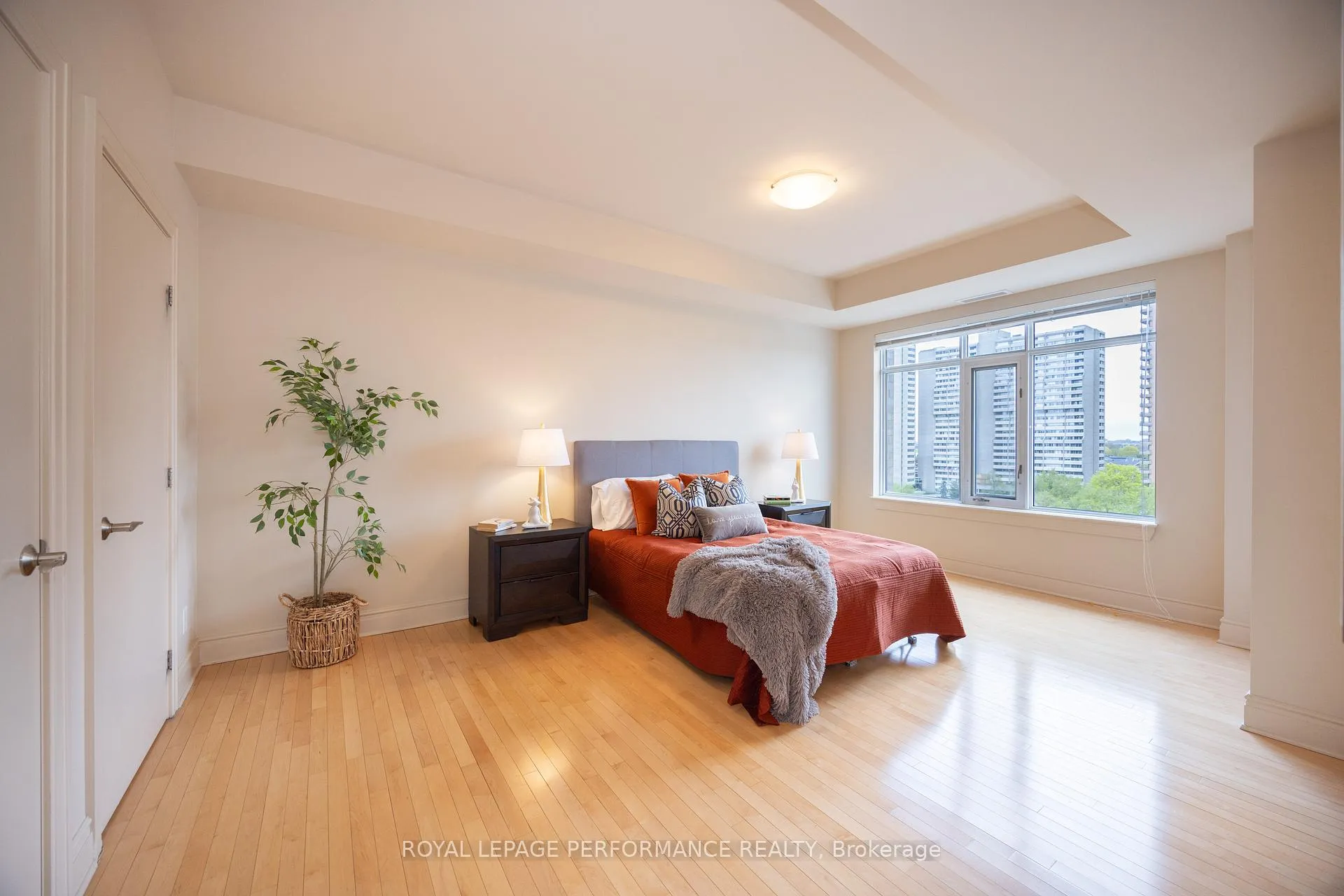 Photo 10 of Unit 1006, 95 Bronson Avenue, Ottawa, Ottawa Centre — HOMEH