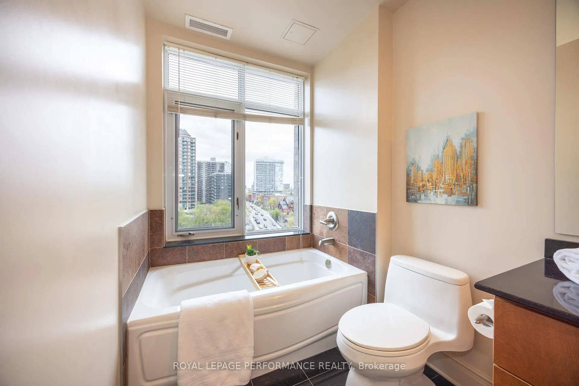 Photo 12 of Unit 1006, 95 Bronson Avenue, Ottawa, Ottawa Centre — HOMEH