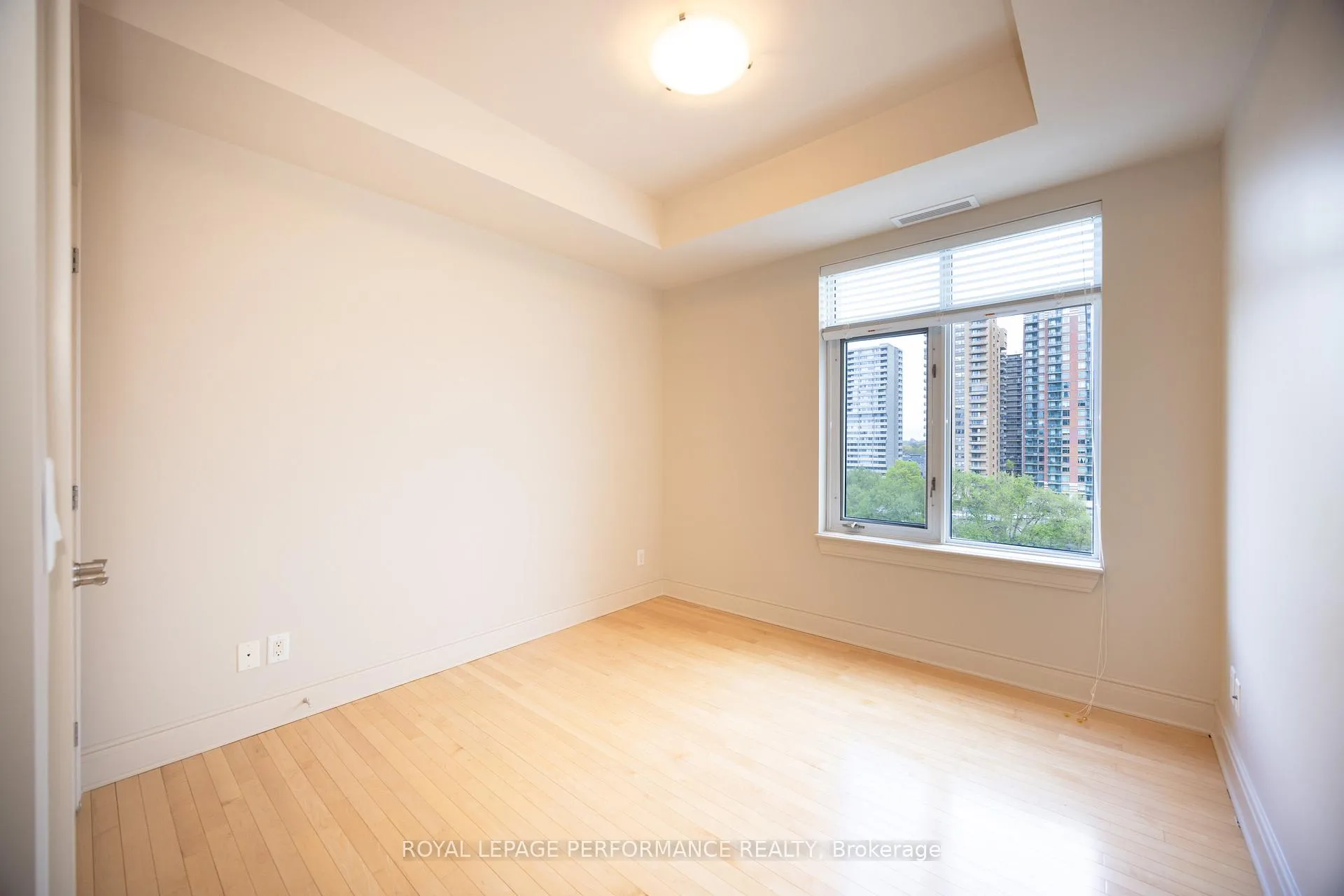 Photo 14 of Unit 1006, 95 Bronson Avenue, Ottawa, Ottawa Centre — HOMEH