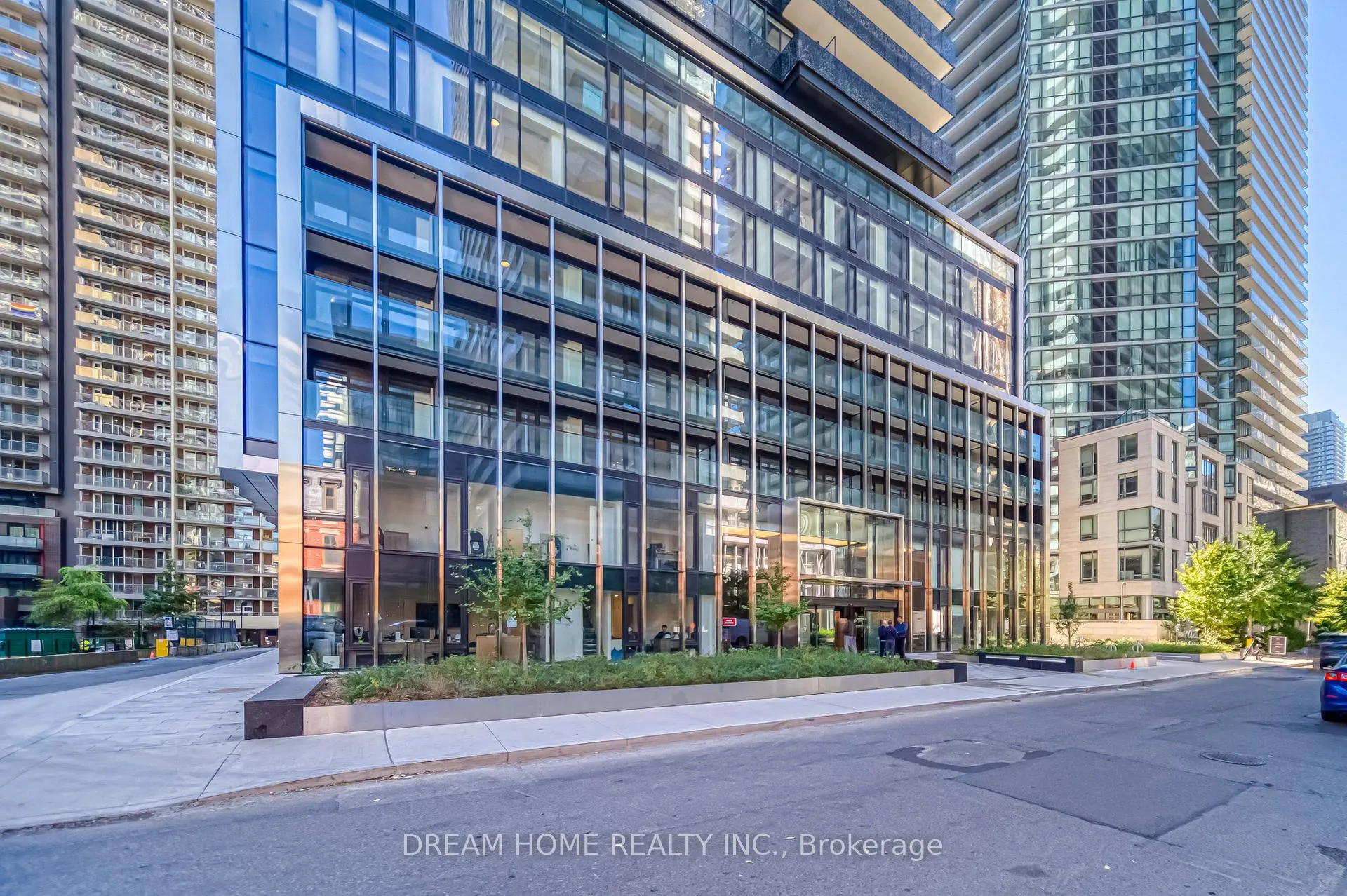 Photo 2 of Unit 1512, 55 Charles Street E, Toronto, Church-Yonge Corridor — HOMEH
