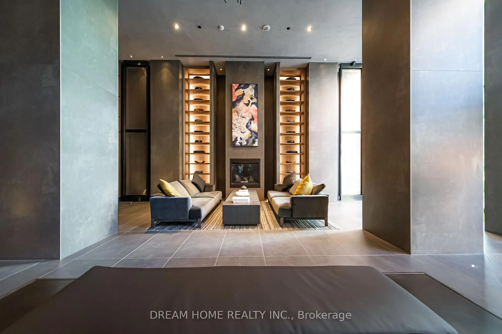 Photo 4 of Unit 1512, 55 Charles Street E, Toronto, Church-Yonge Corridor — HOMEH