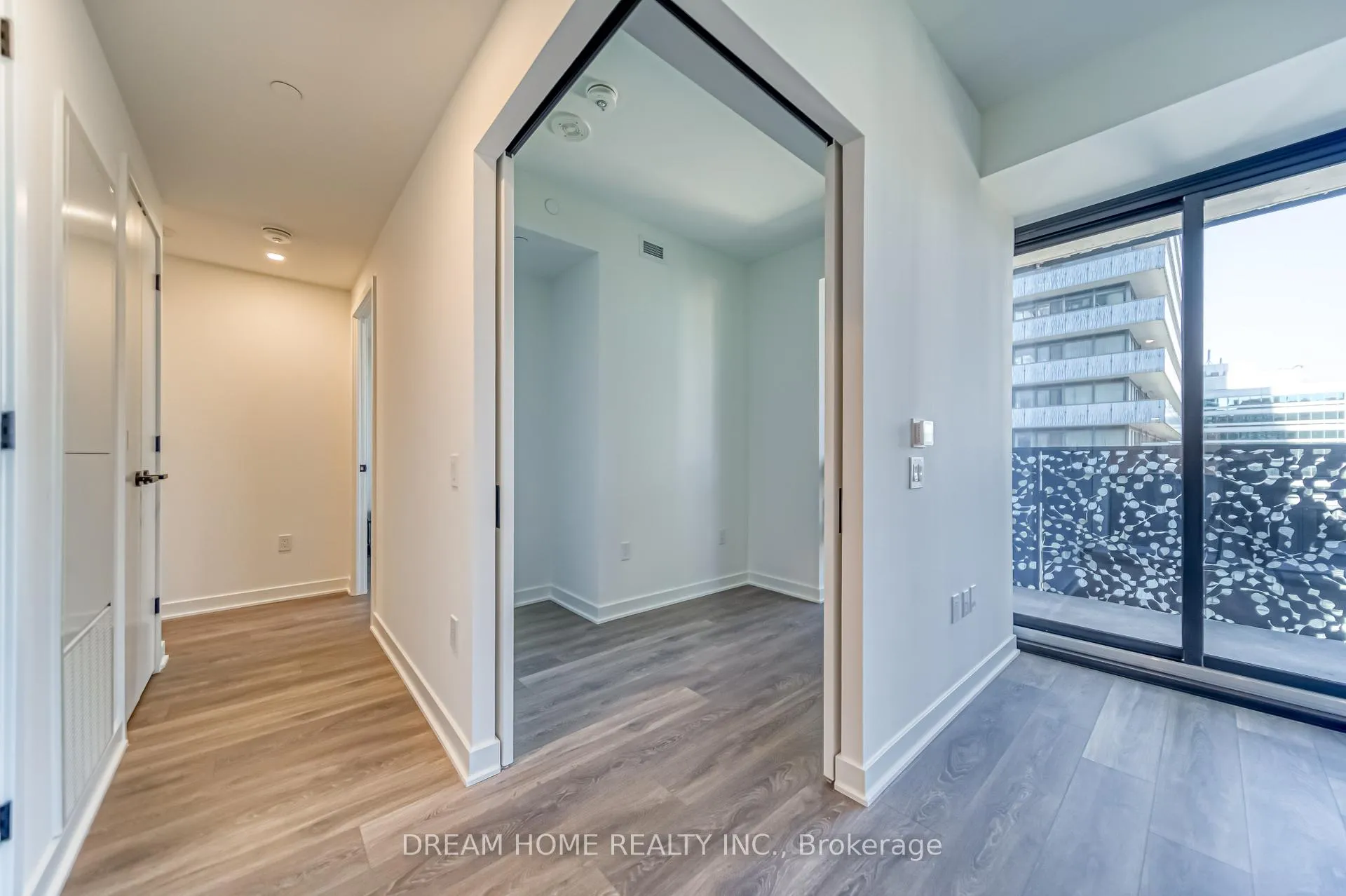 Photo 17 of Unit 1512, 55 Charles Street E, Toronto, Church-Yonge Corridor — HOMEH