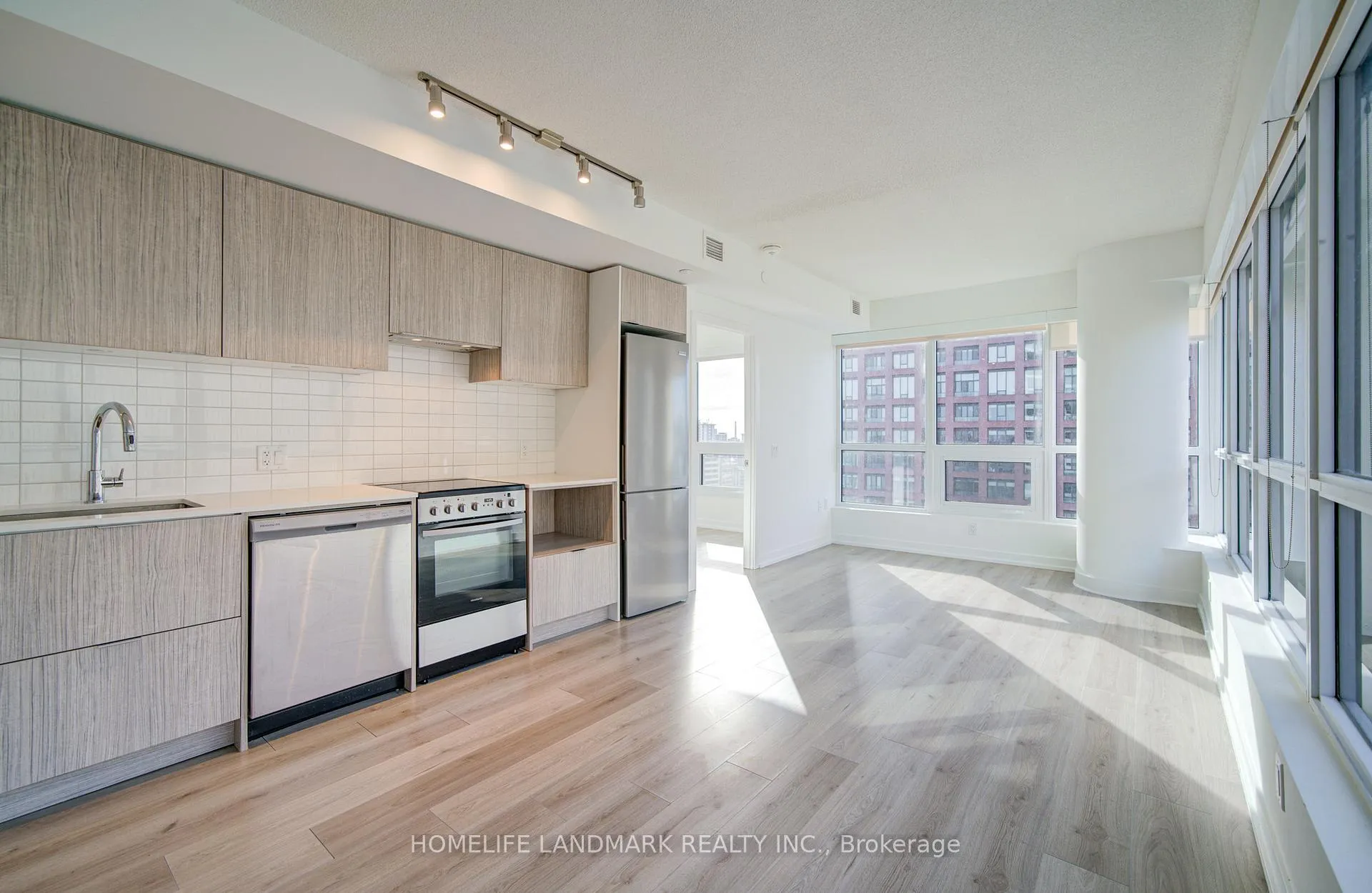 Front of Unit 2302, 395 Bloor Street E