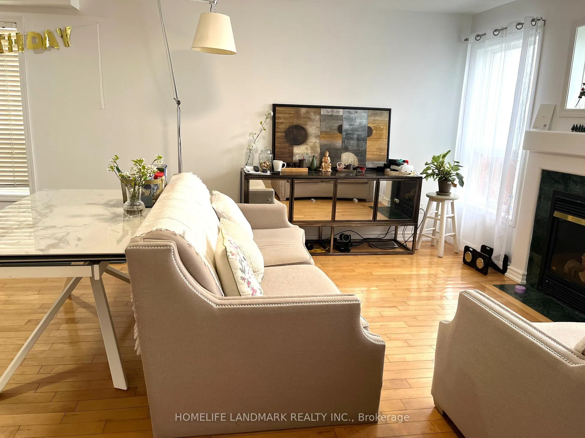Photo 3 of 11 Bern Street E, Markham, Wismer — HOMEH