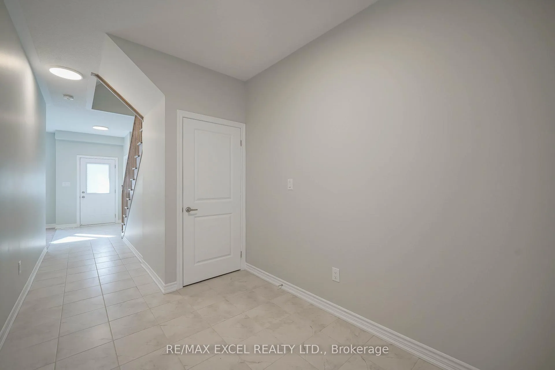 Photo 4 of 11 Chicago Lane, Markham, Wismer — HOMEH