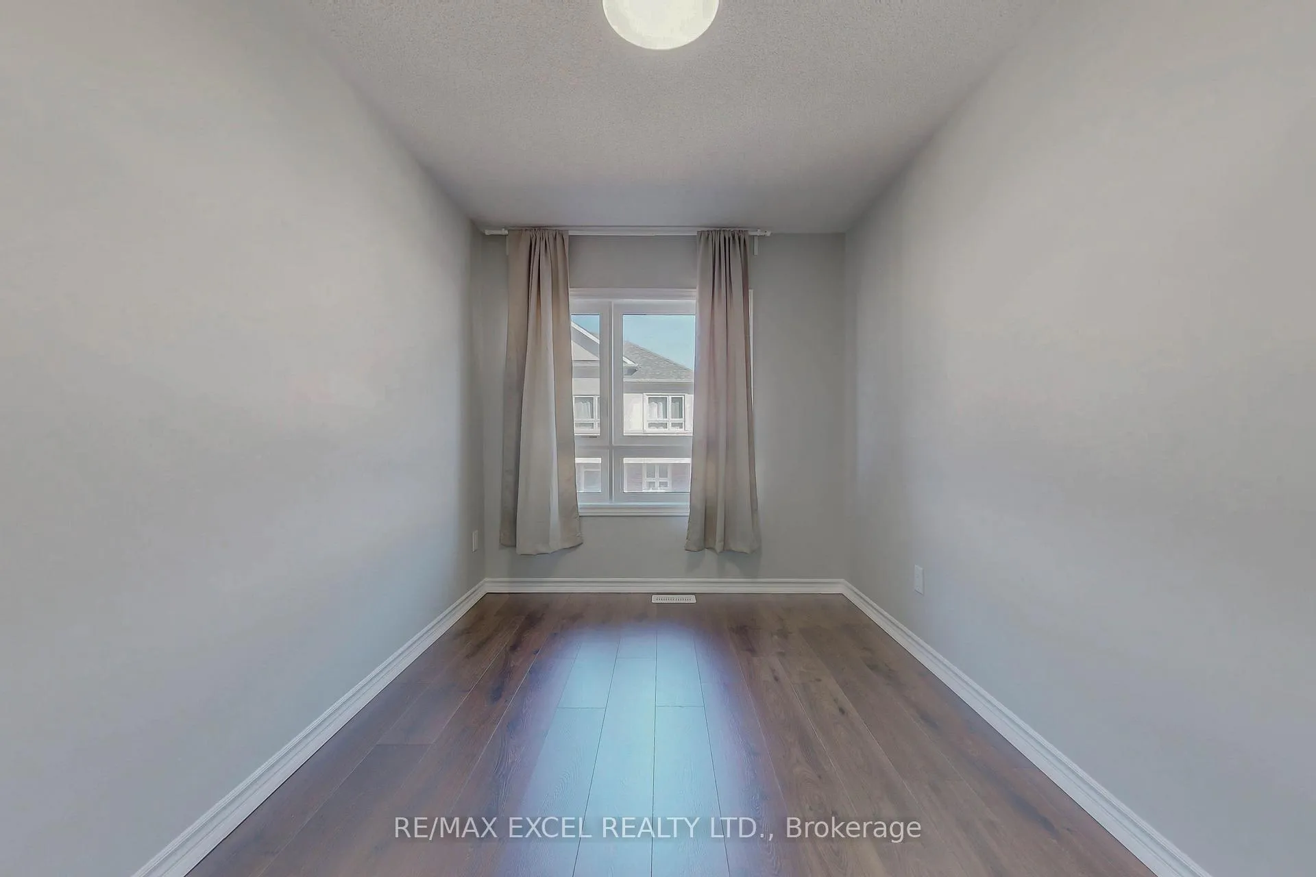 Photo 20 of 11 Chicago Lane, Markham, Wismer — HOMEH