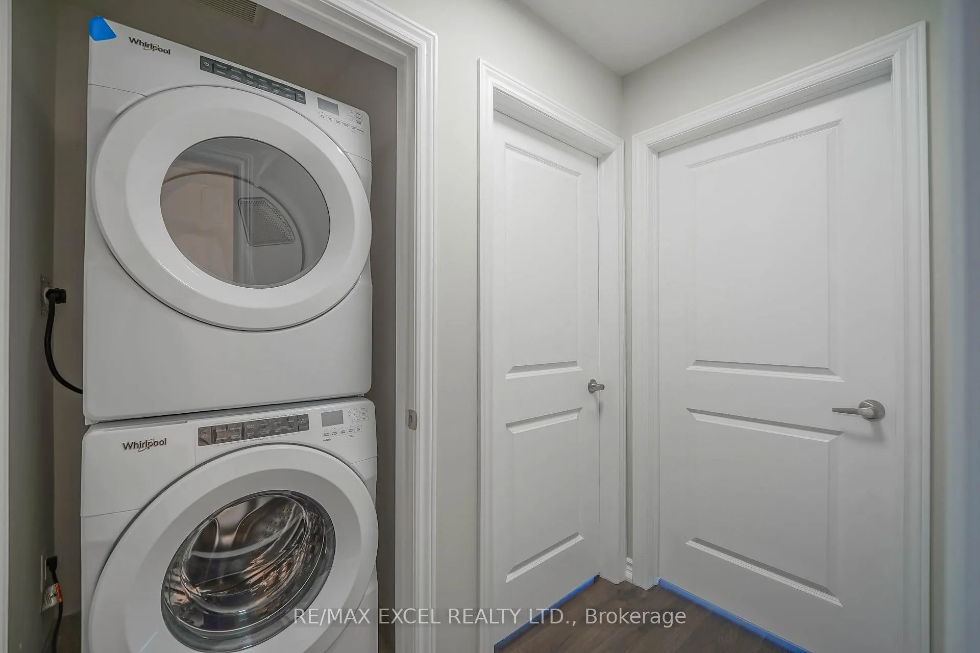 Photo 24 of 11 Chicago Lane, Markham, Wismer — HOMEH