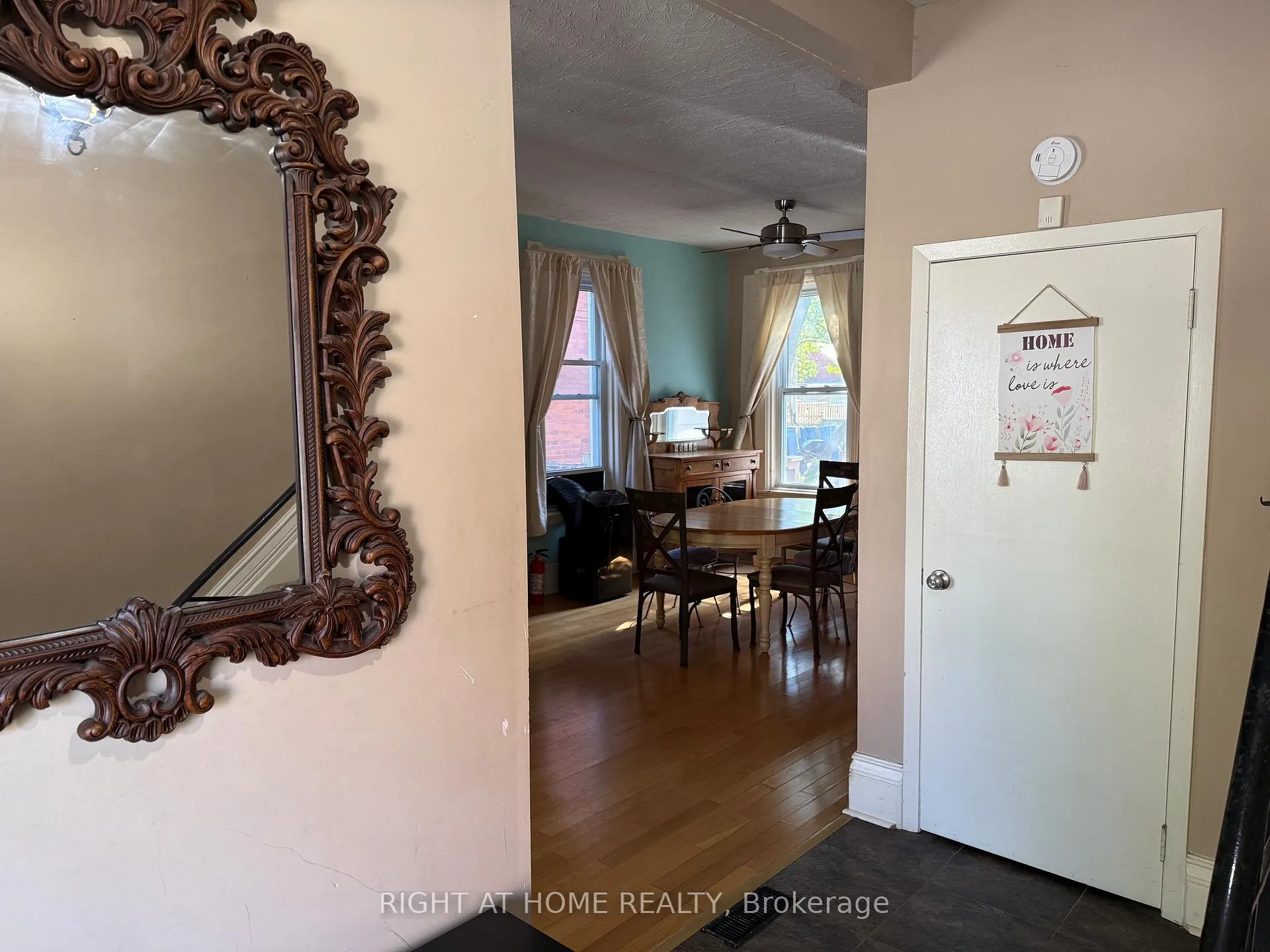 Photo 4 of 551 Bethune Street, Peterborough, Town Ward 3 — HOMEH