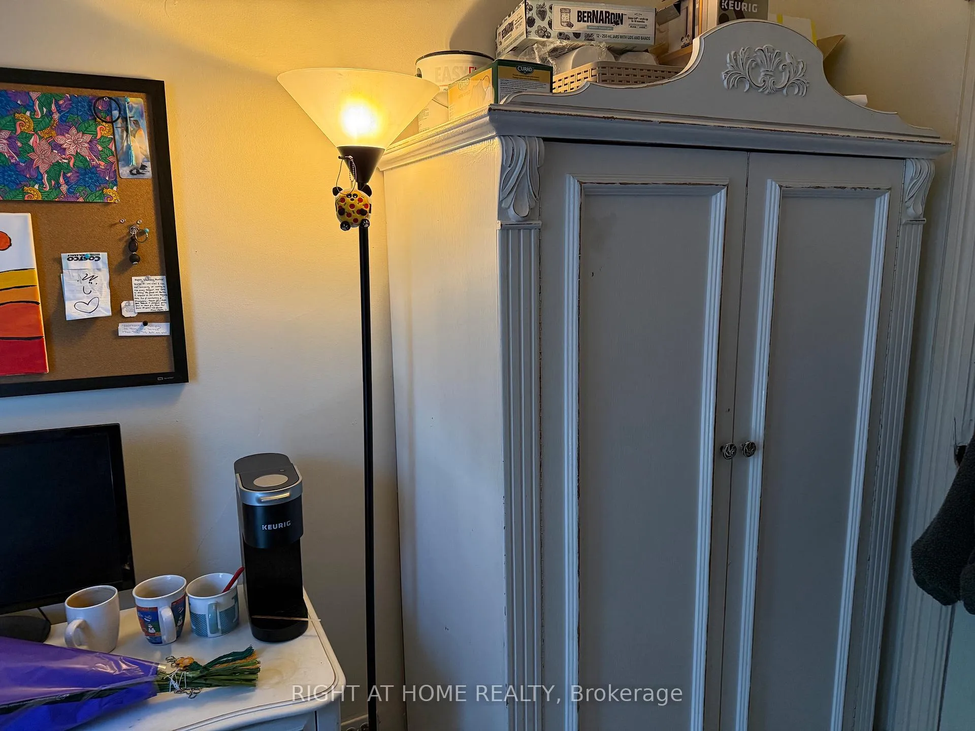 Photo 27 of 551 Bethune Street, Peterborough, Town Ward 3 — HOMEH