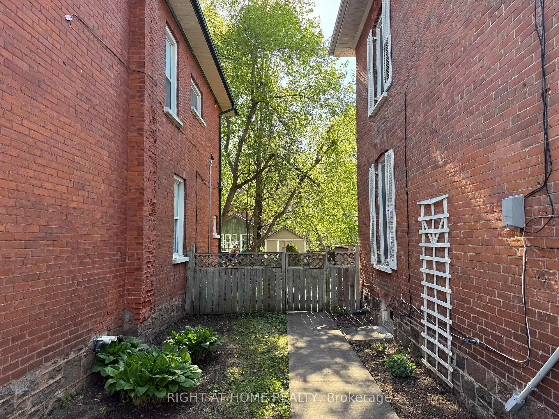 Photo 28 of 551 Bethune Street, Peterborough, Town Ward 3 — HOMEH