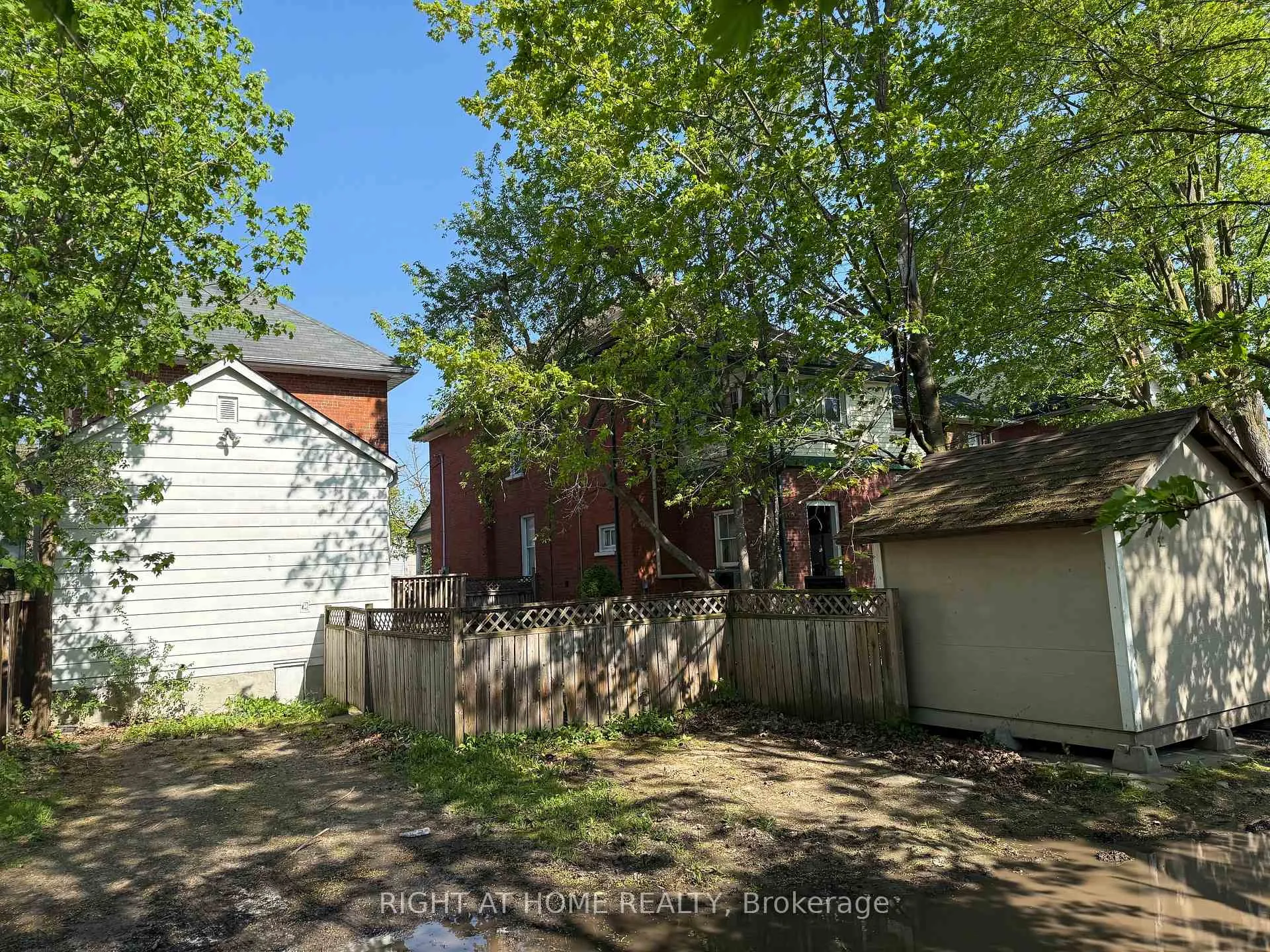 Photo 31 of 551 Bethune Street, Peterborough, Town Ward 3 — HOMEH