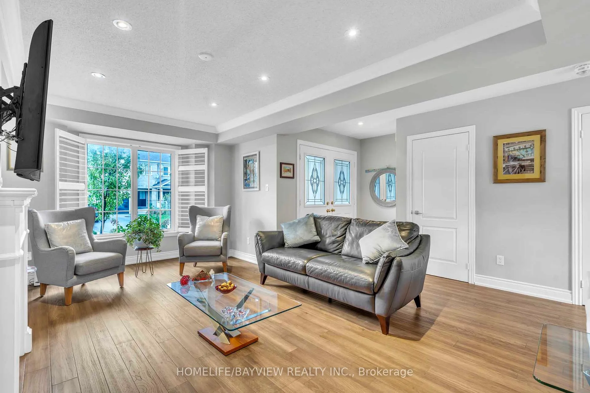 Photo 3 of 15 Elderbrook Crescent, Vaughan, Patterson — HOMEH