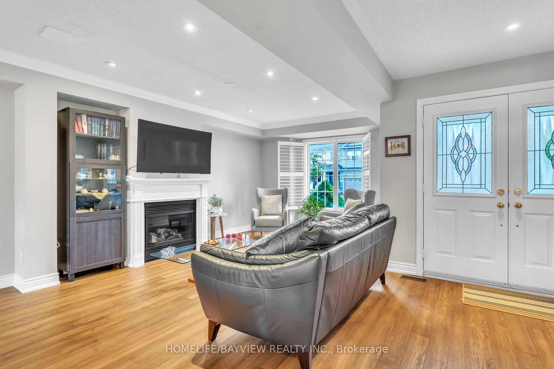 Photo 5 of 15 Elderbrook Crescent, Vaughan, Patterson — HOMEH