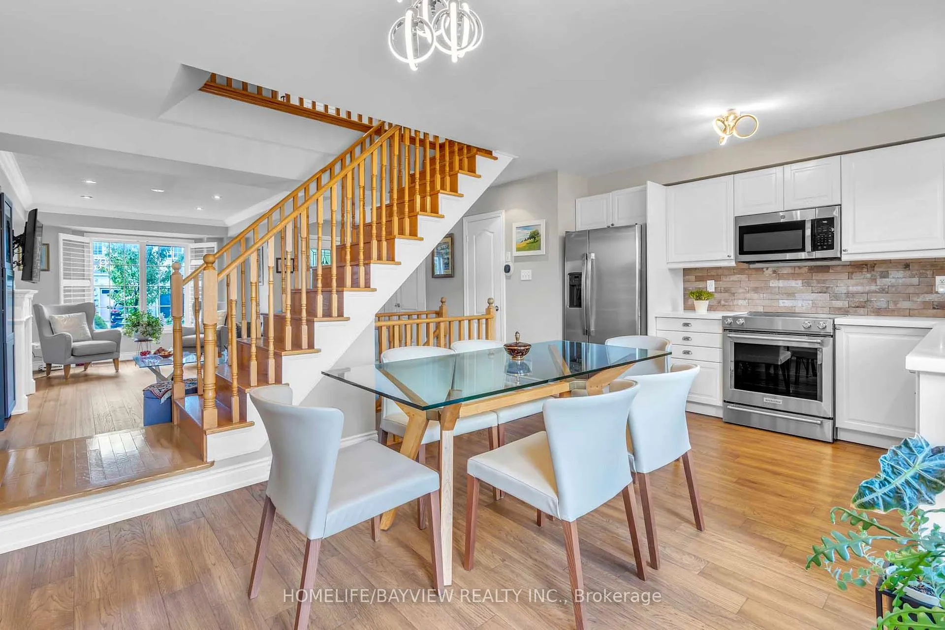 Photo 10 of 15 Elderbrook Crescent, Vaughan, Patterson — HOMEH