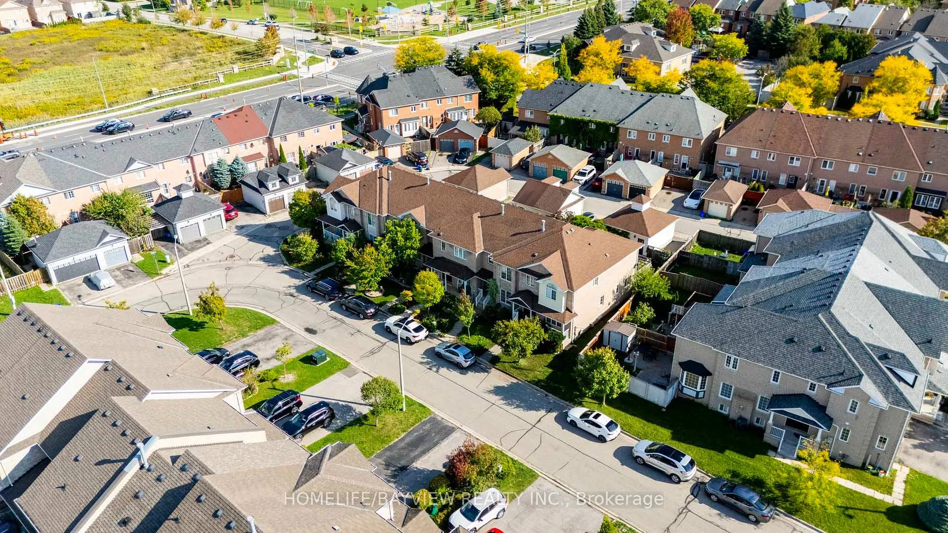 Photo 35 of 15 Elderbrook Crescent, Vaughan, Patterson — HOMEH