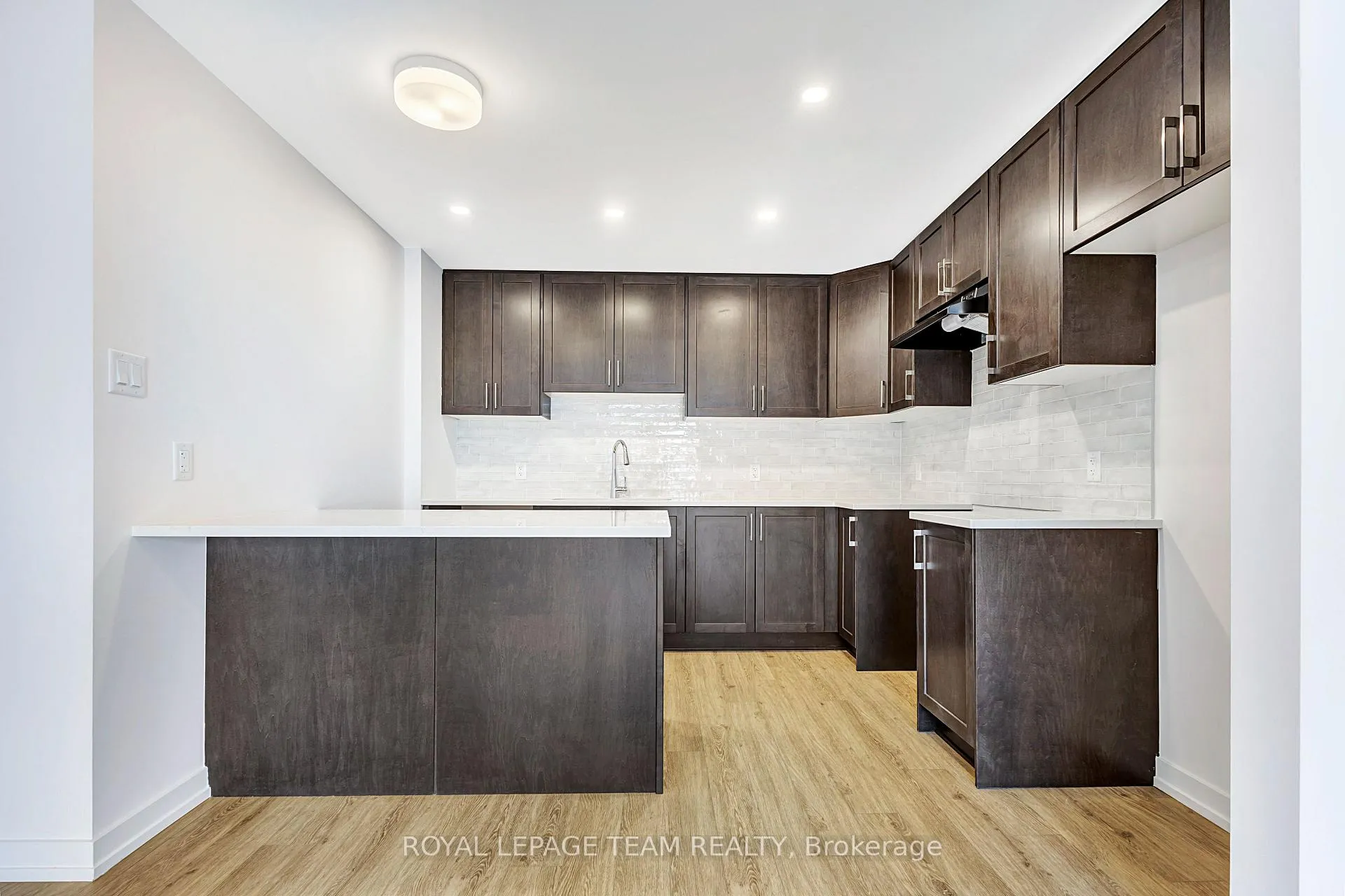 Photo 7 of 505 Celestine Private, Ottawa, Barrhaven - Heritage Park — HOMEH
