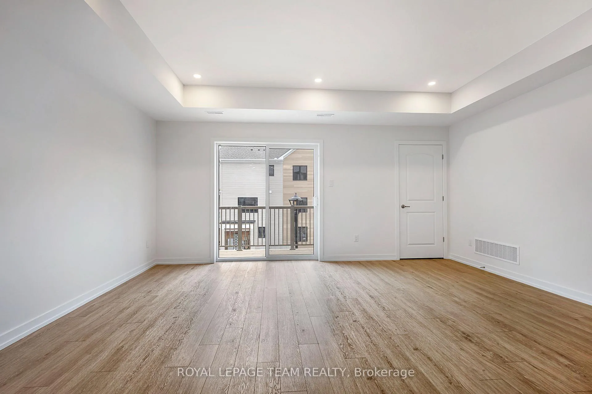 Photo 9 of 505 Celestine Private, Ottawa, Barrhaven - Heritage Park — HOMEH